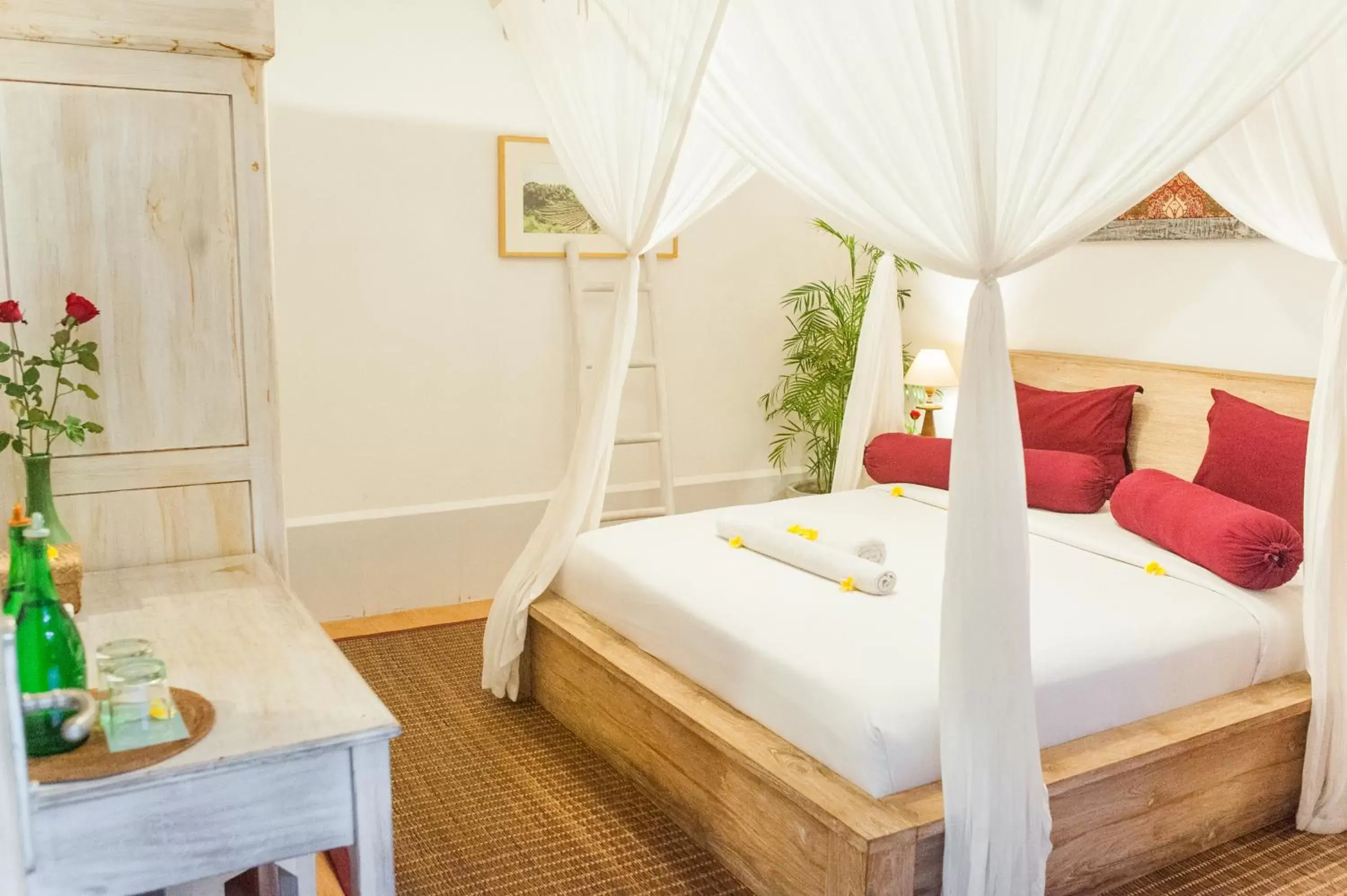 Bed in B Saya Villas