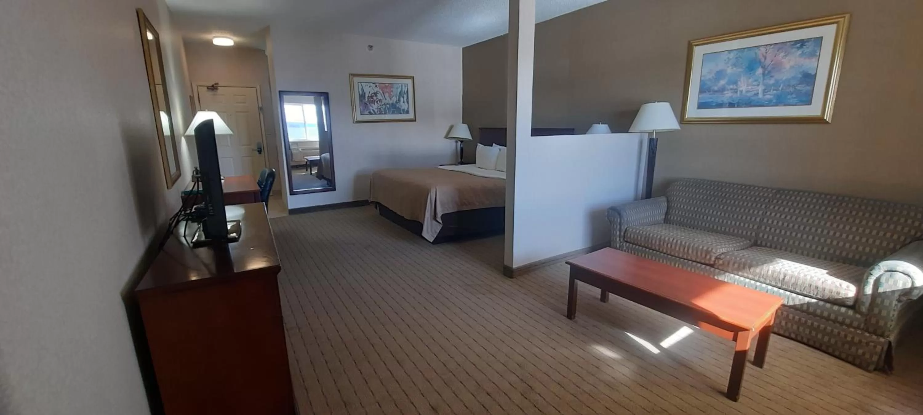 Bed in Quality Inn & Suites Grants - I-40