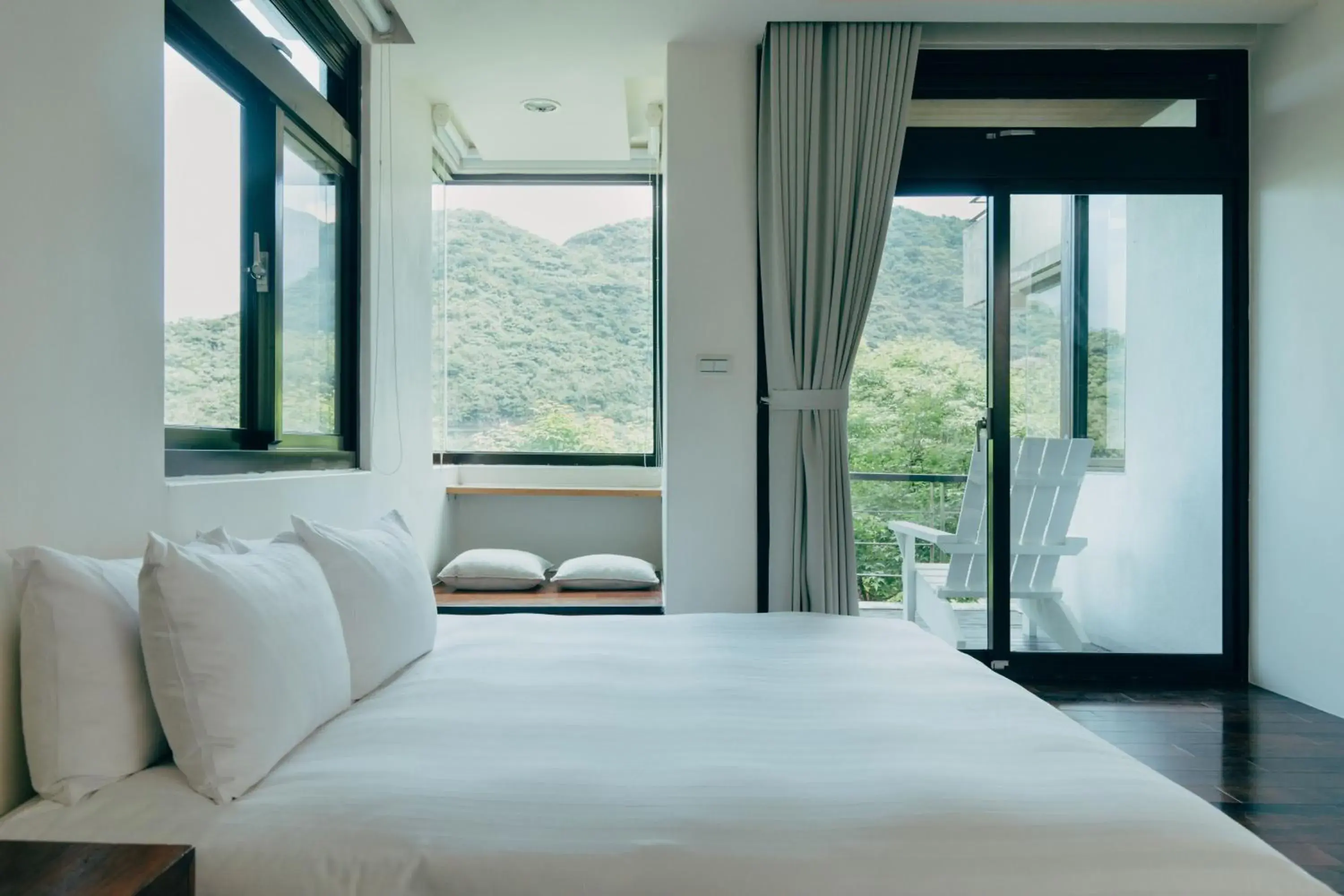 Balcony/Terrace, Bed in Adagio JinGuaShi