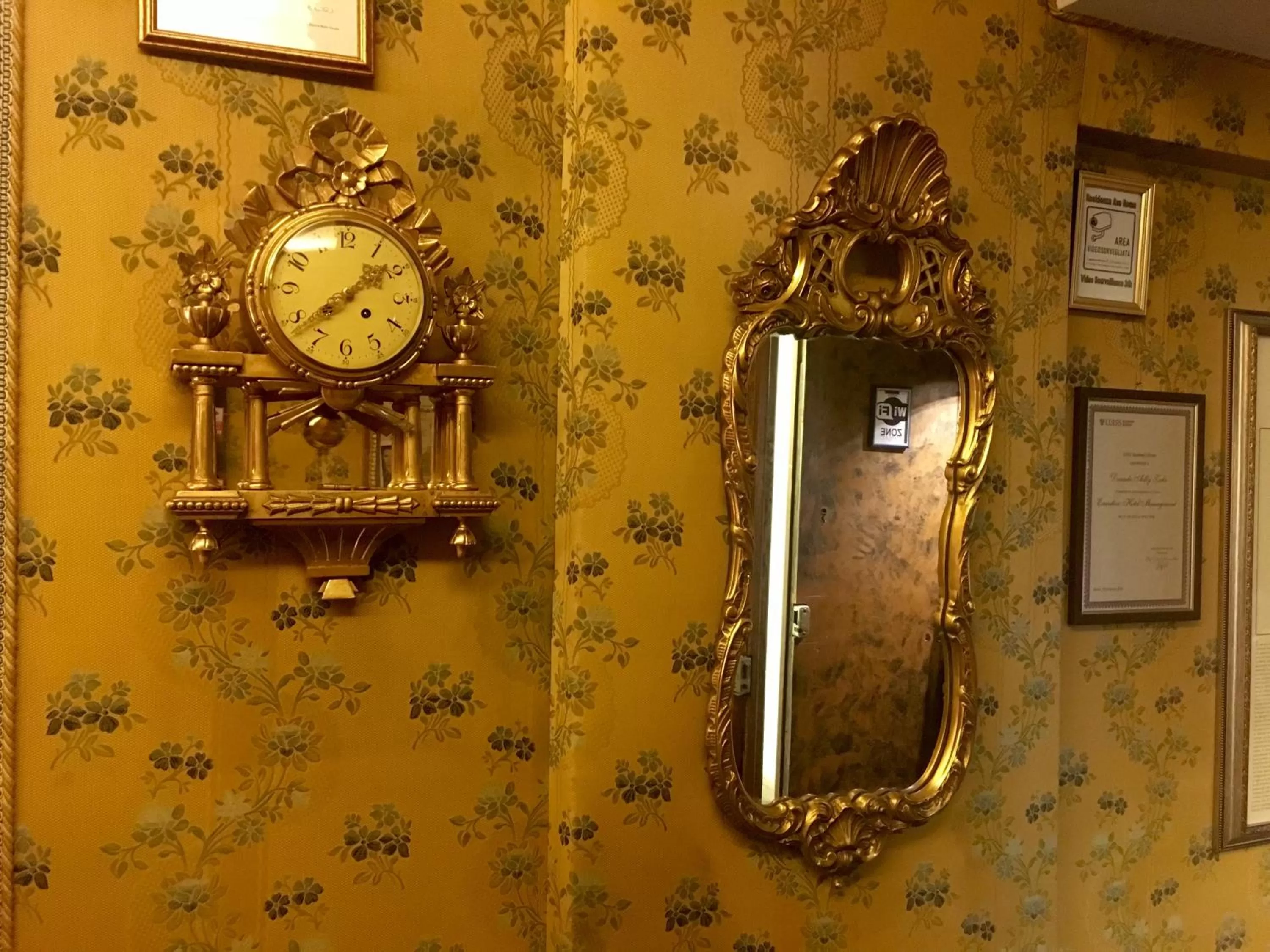 Decorative detail in Residenza Ave Roma