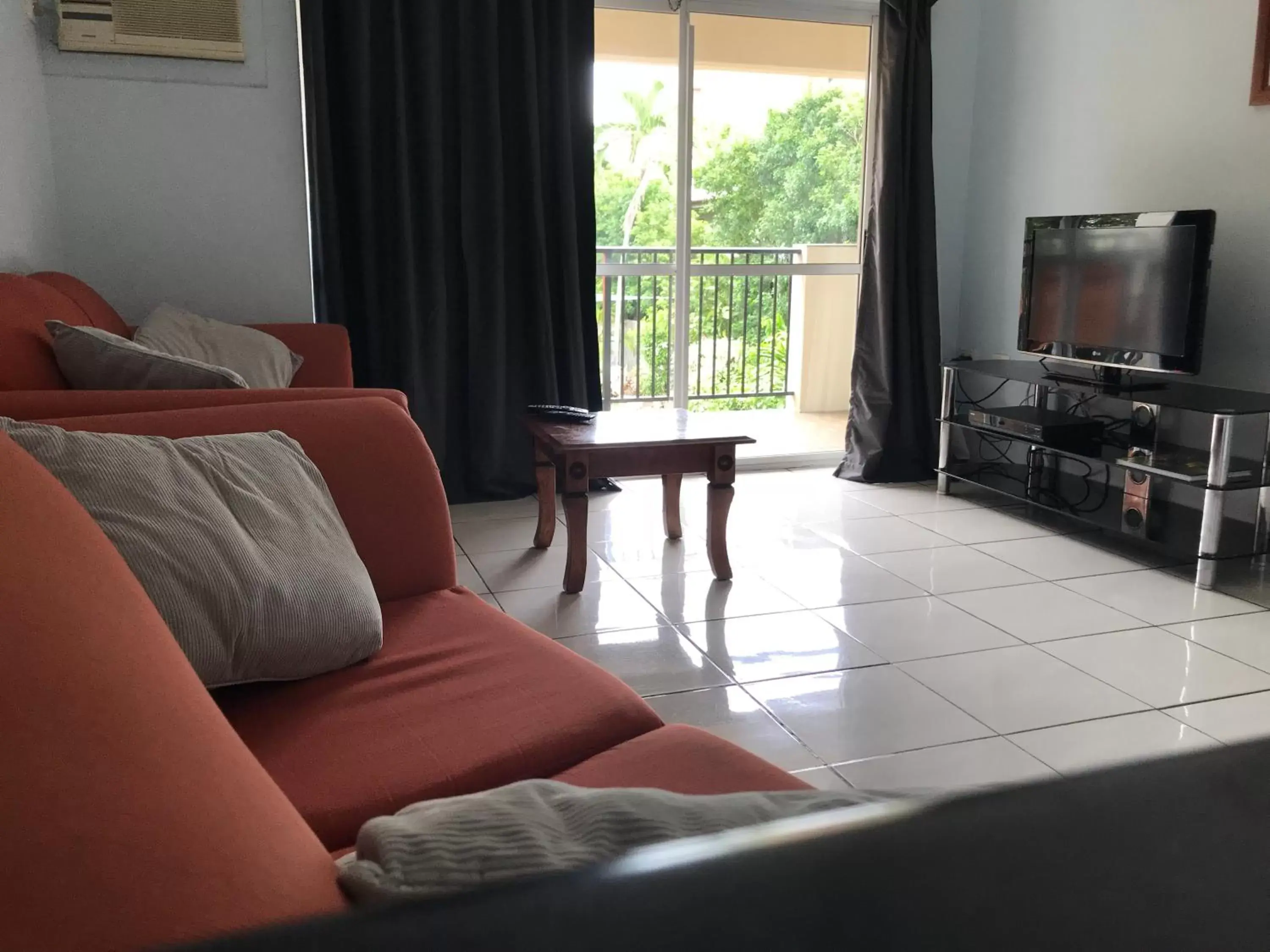 Living room, Seating Area in Reef Gateway Apartments