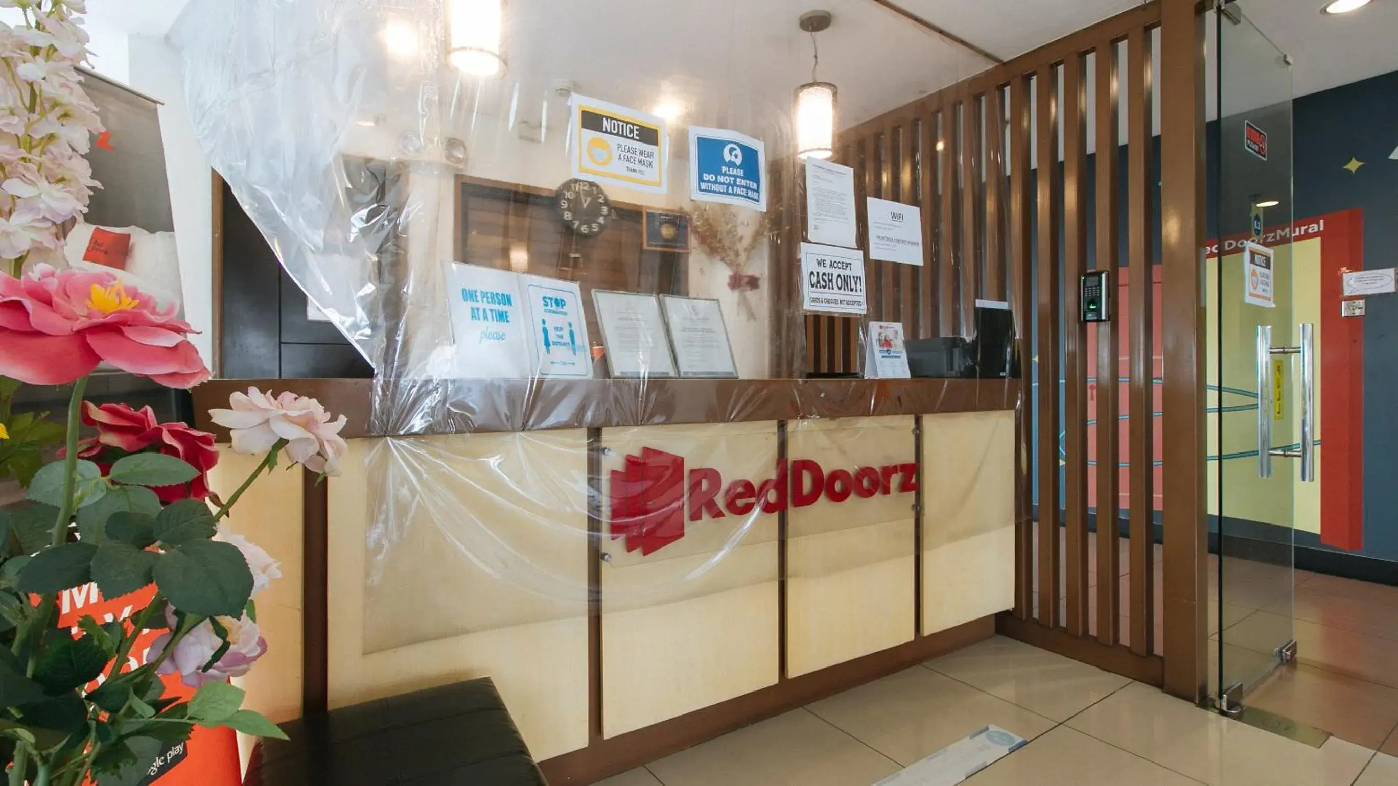 Lobby or reception, Lobby/Reception in RedDoorz Plus at EDSA Congressional - Vaccinated Staff