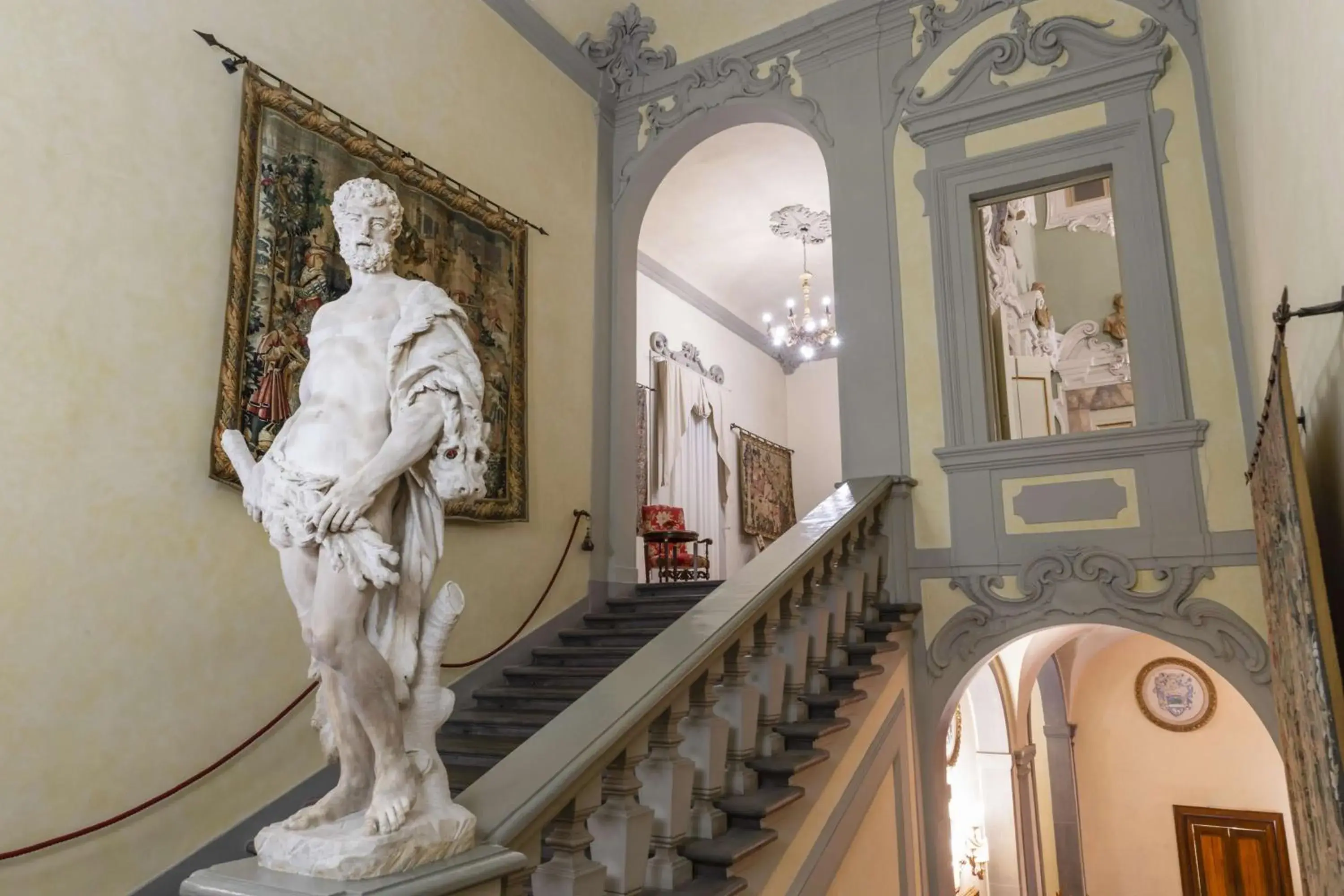 Lobby or reception in NH Collection Palazzo Gaddi