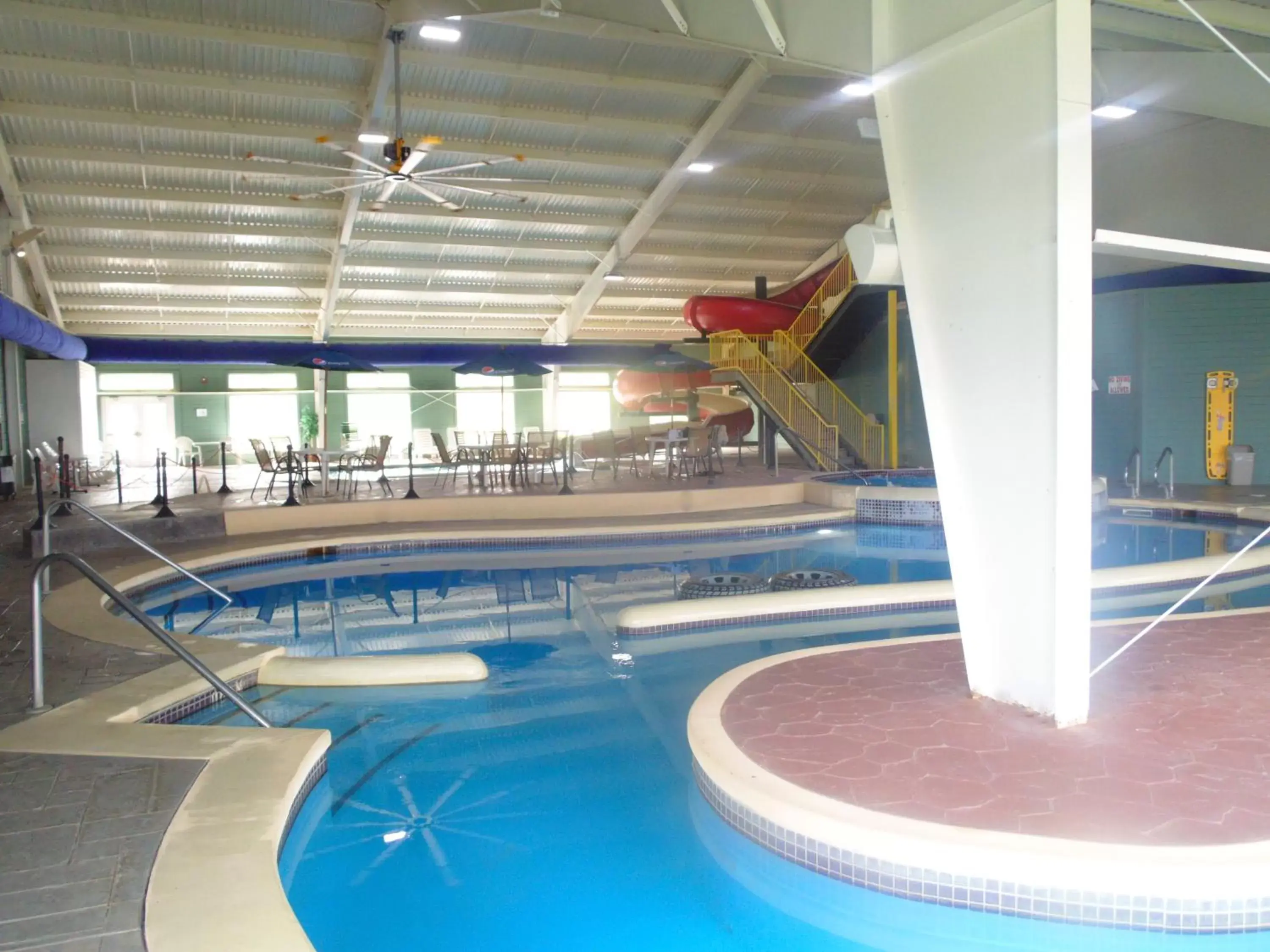 Aqua park, Swimming Pool in Lakeside Resort & Conference Center
