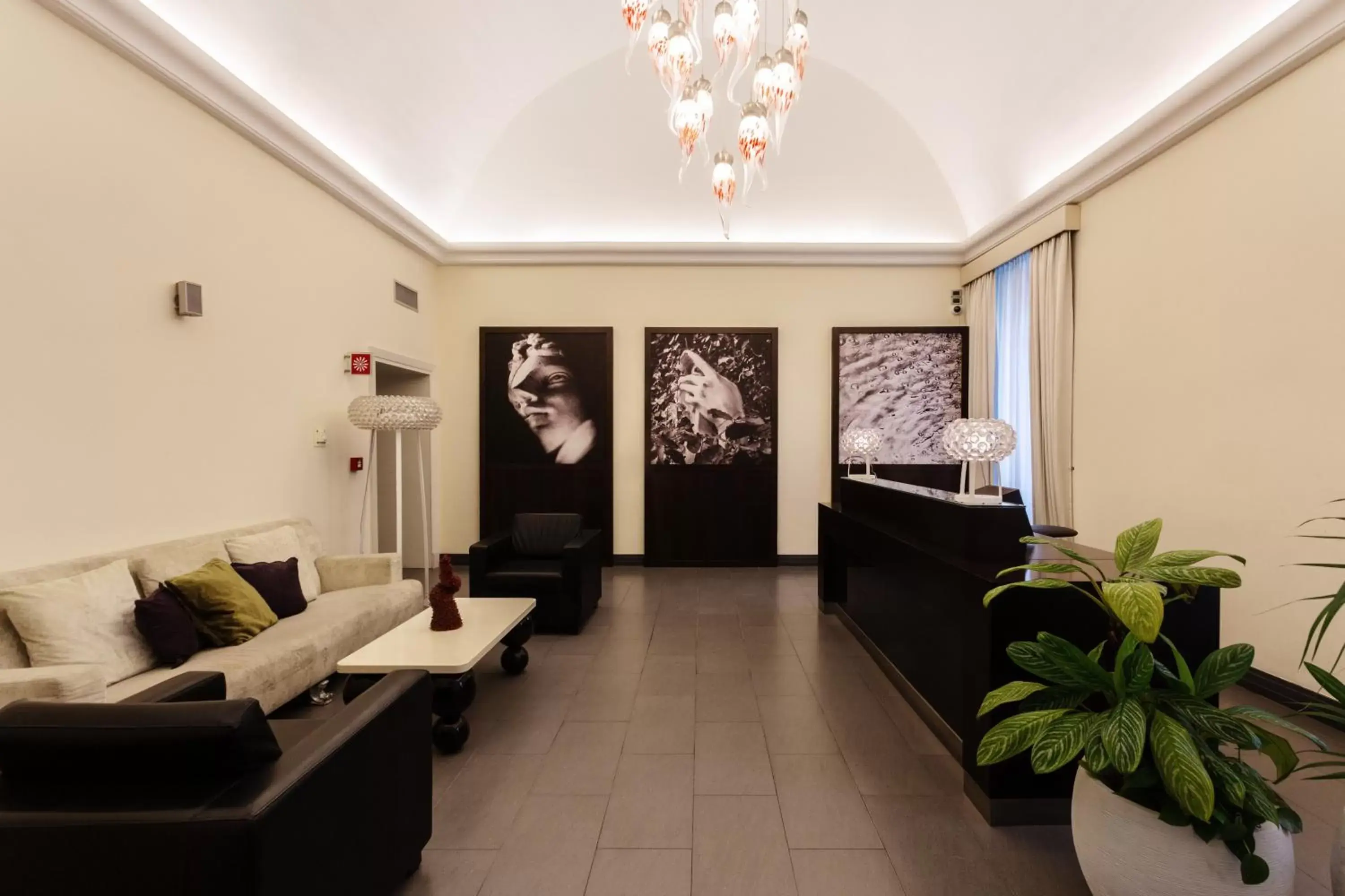 Lobby or reception, Seating Area in MGallery Palazzo Caracciolo Napoli - Hotel Collection
