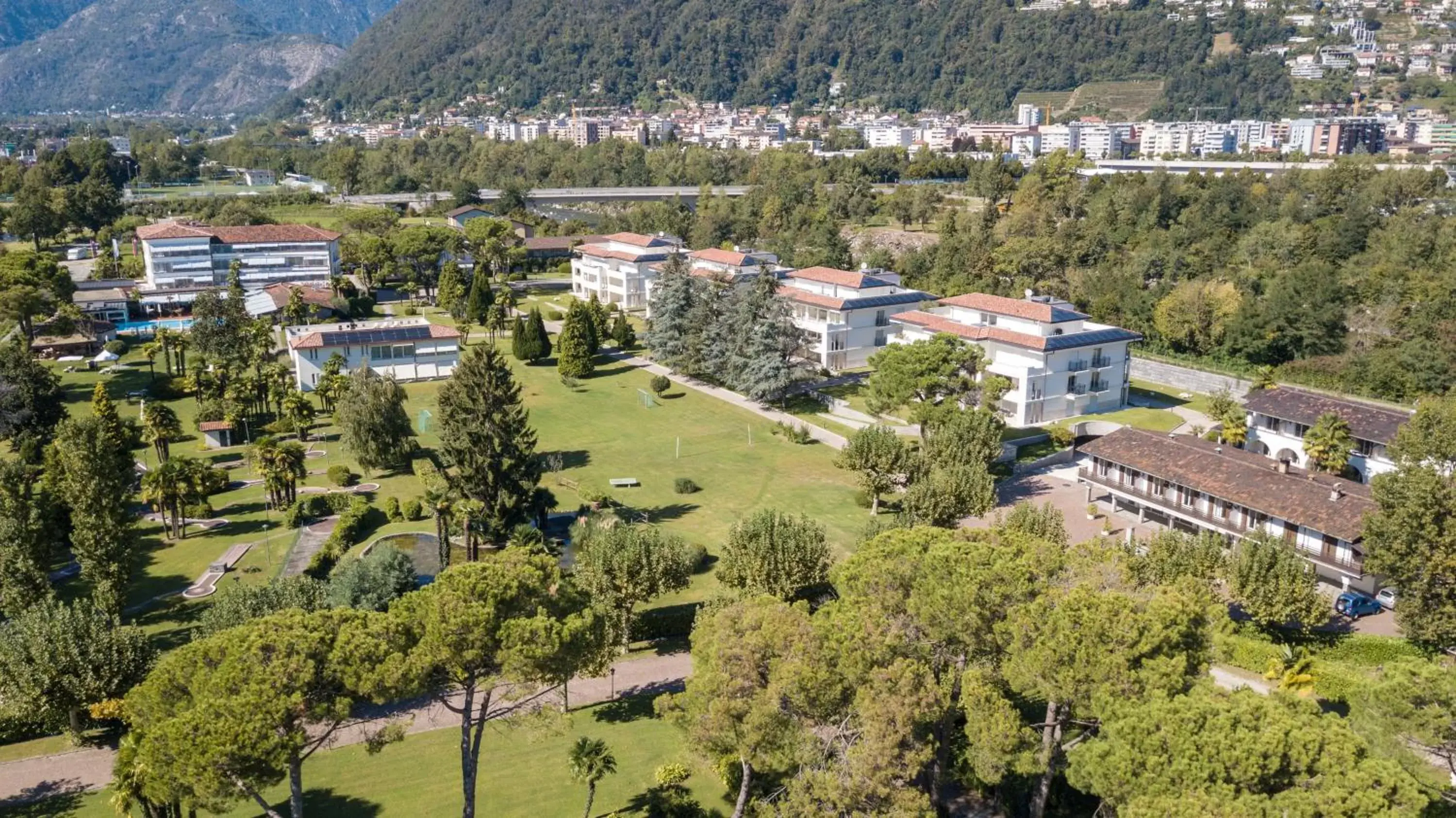 Garden, Bird's-eye View in Parkhotel Delta, Wellbeing Resort