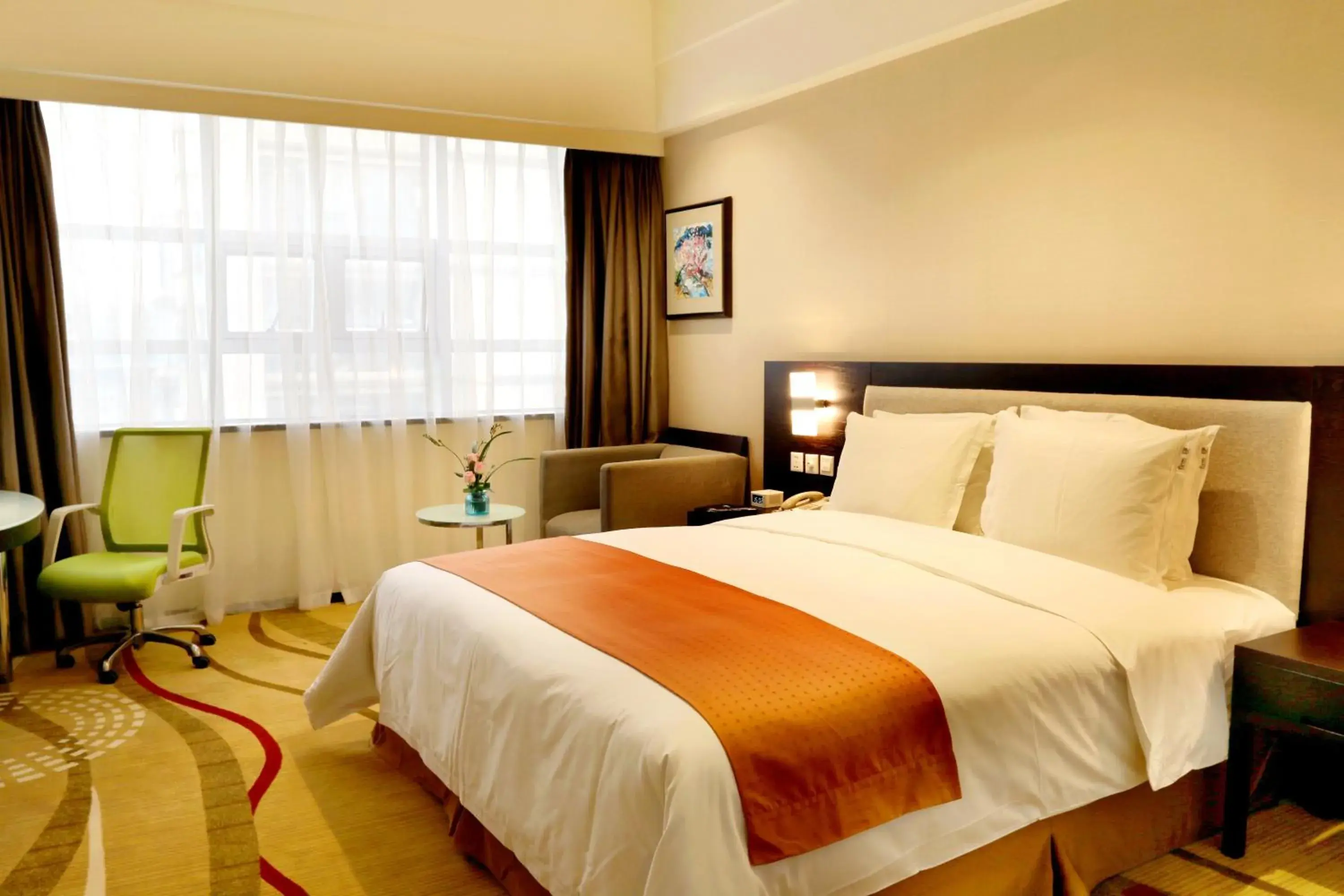 Photo of the whole room, Bed in Holiday Inn Express Chengdu Wuhou, an IHG Hotel