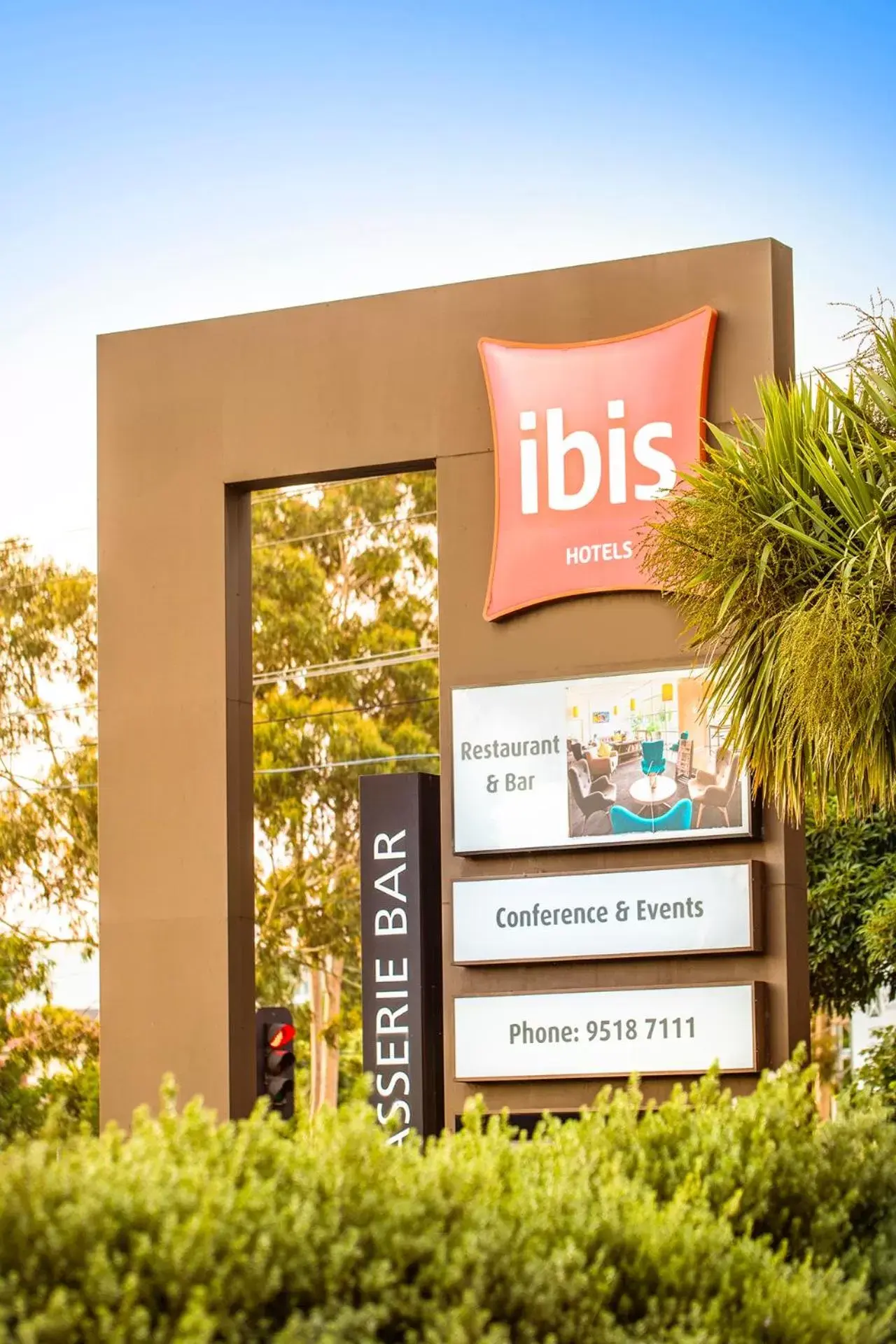 Property logo or sign in ibis Melbourne - Glen Waverley