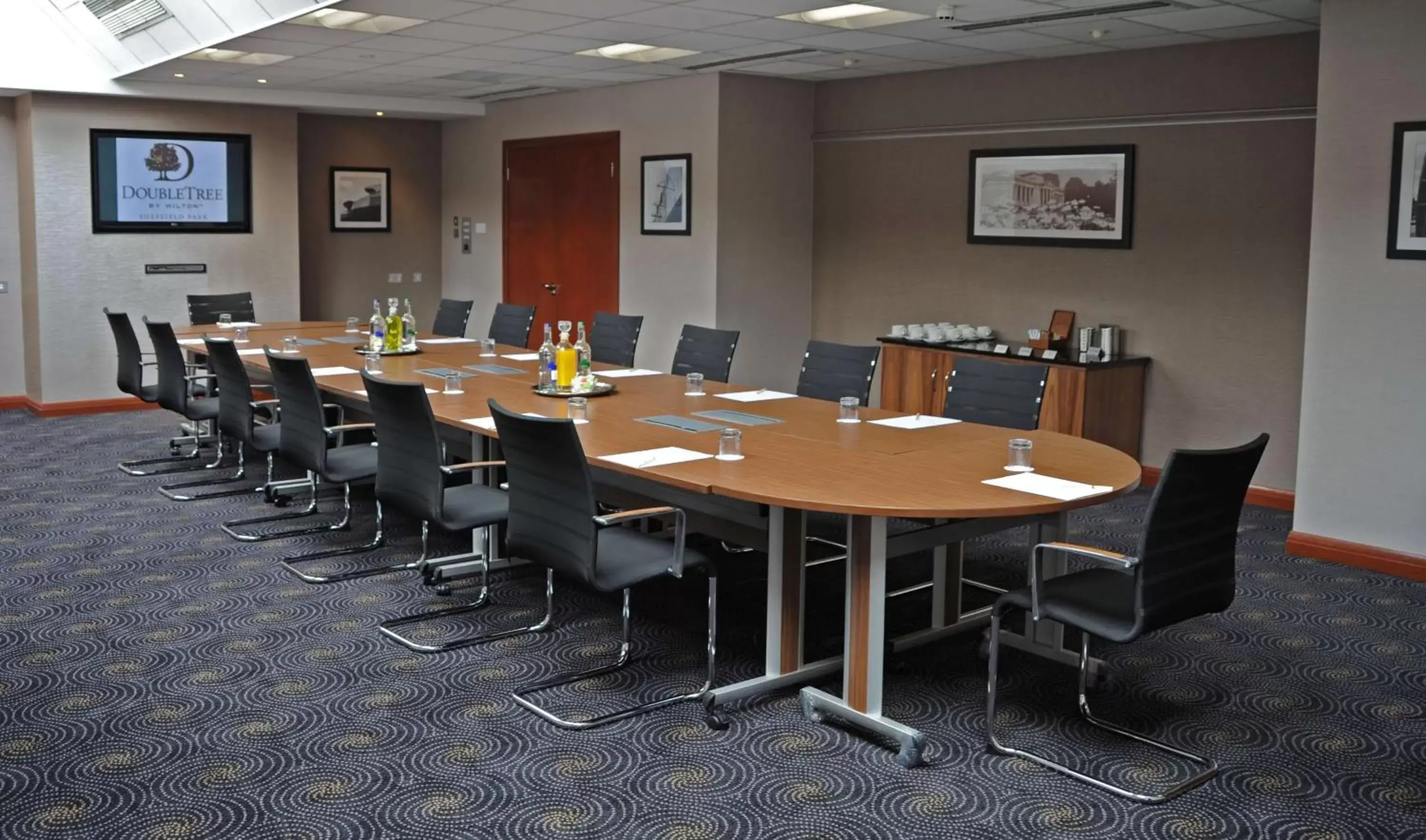 Meeting/conference room in DoubleTree by Hilton Sheffield Park