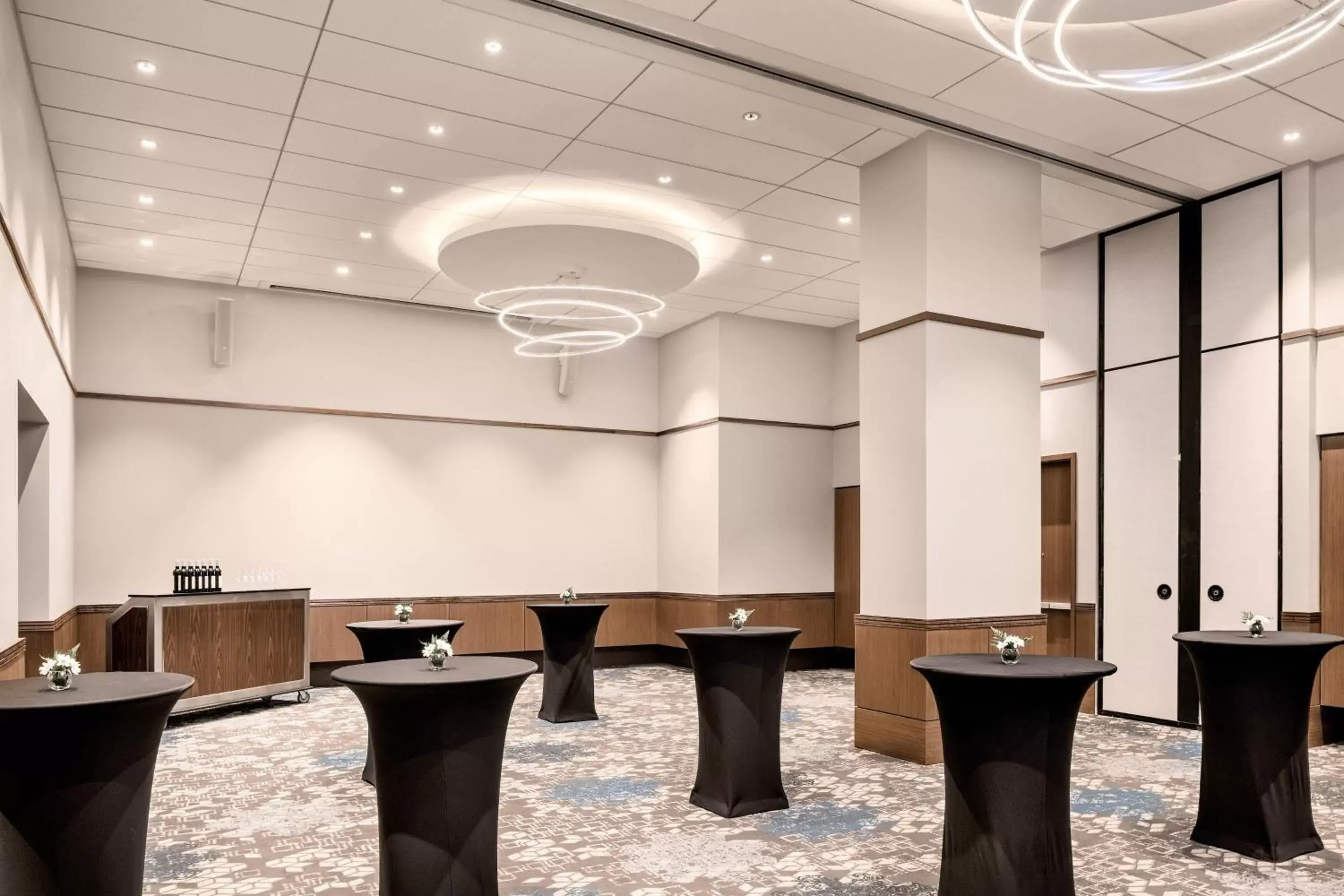 Meeting/conference room in Civic Hotel, Autograph Collection