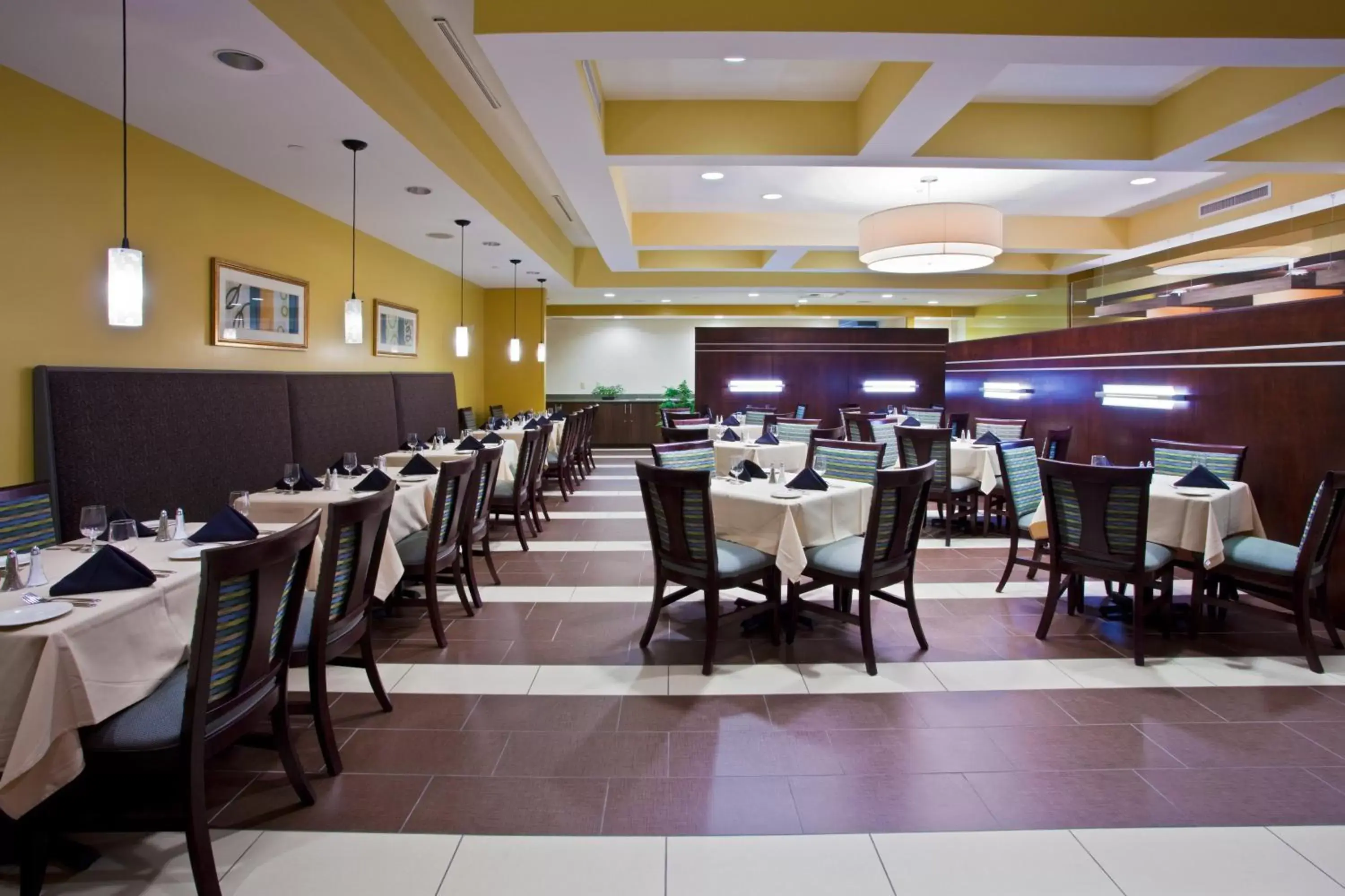 Restaurant/Places to Eat in Holiday Inn Titusville/Kennedy Space Center, an IHG Hotel