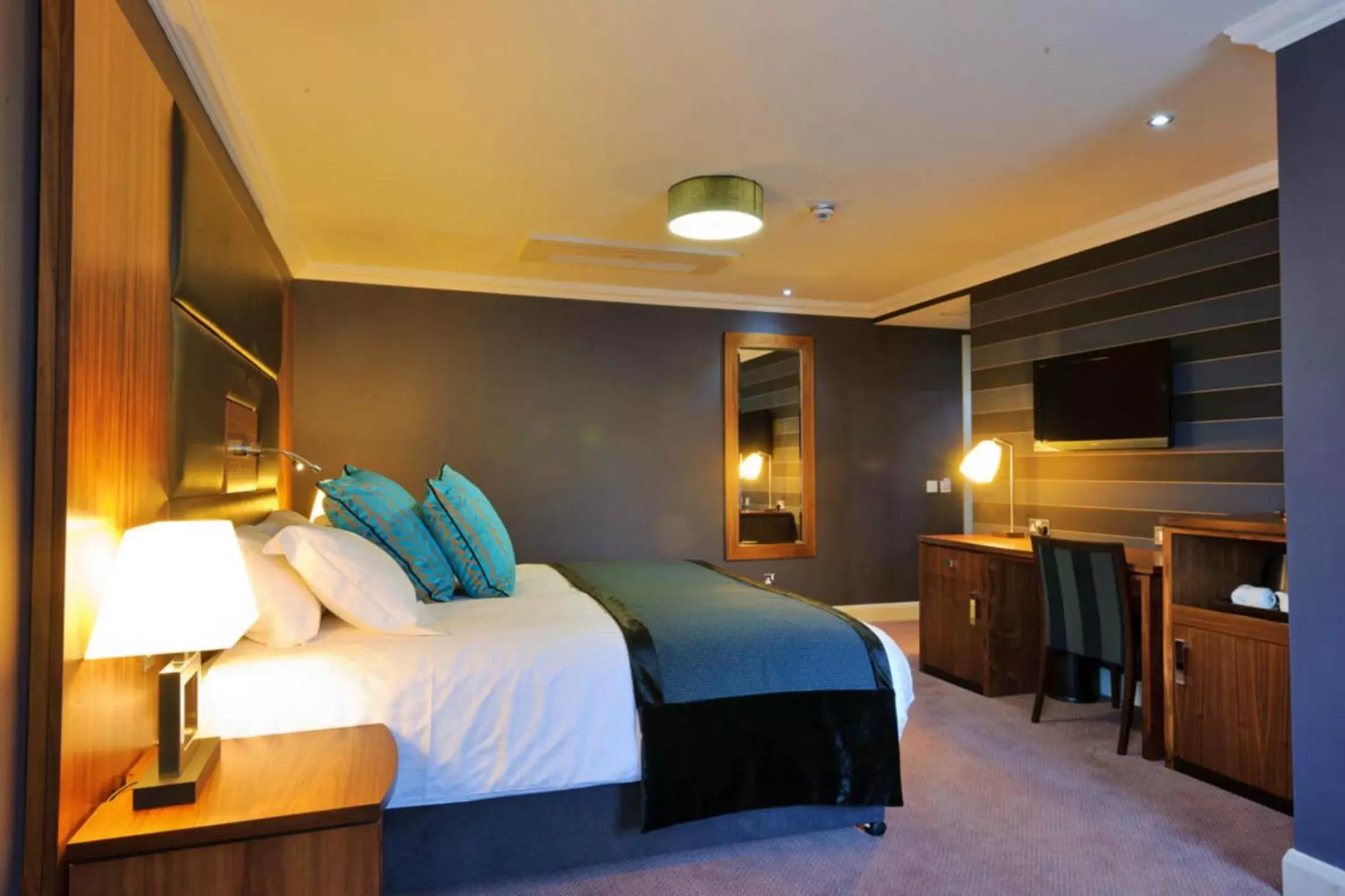 Bedroom, Bed in Rox Hotel Aberdeen by Compass Hospitality