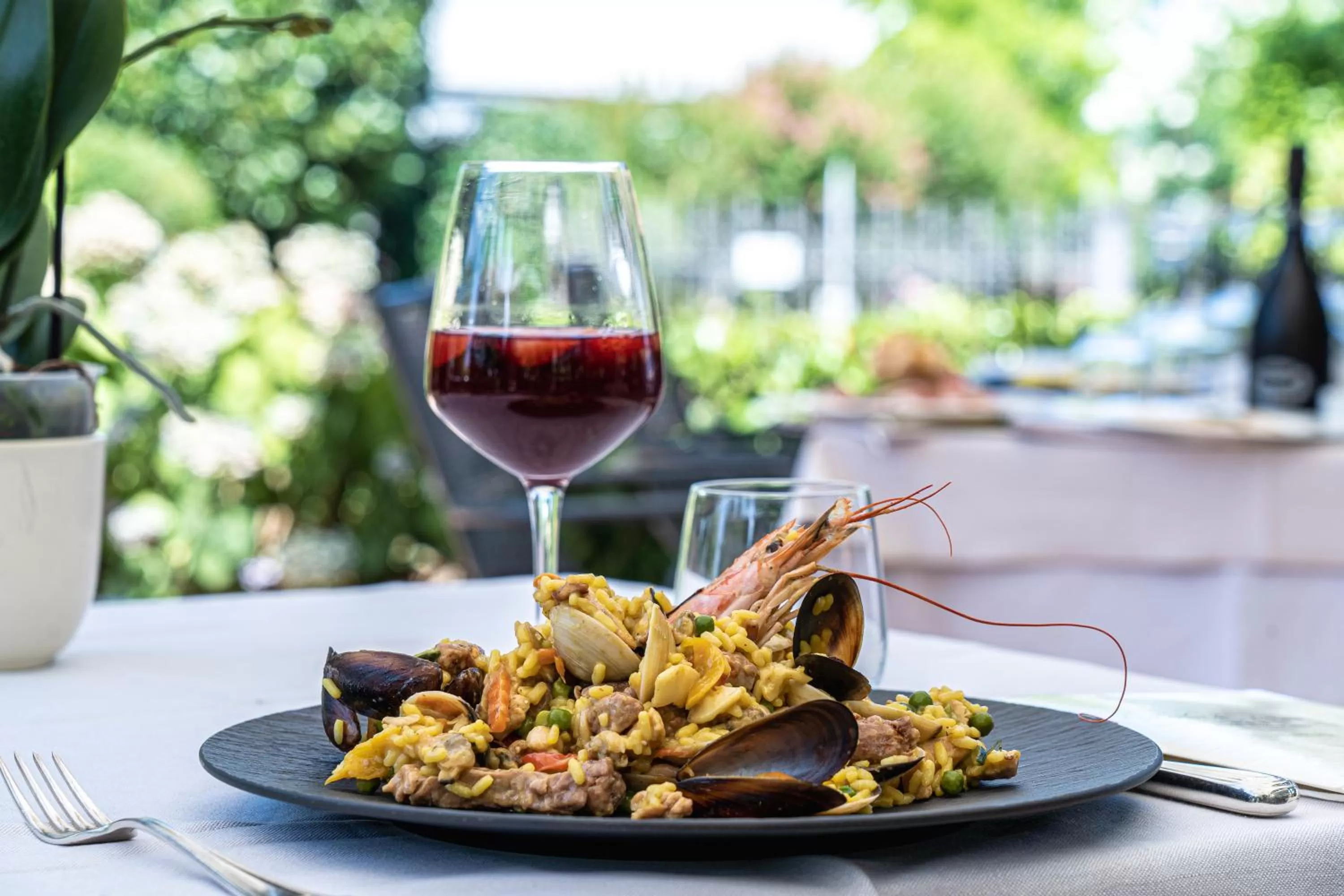 Food and drinks in Hotel Ristorante Vecchia Riva