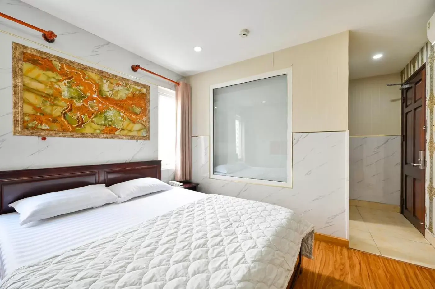 Bedroom, Bed in Gia Hoa Airport Hotel