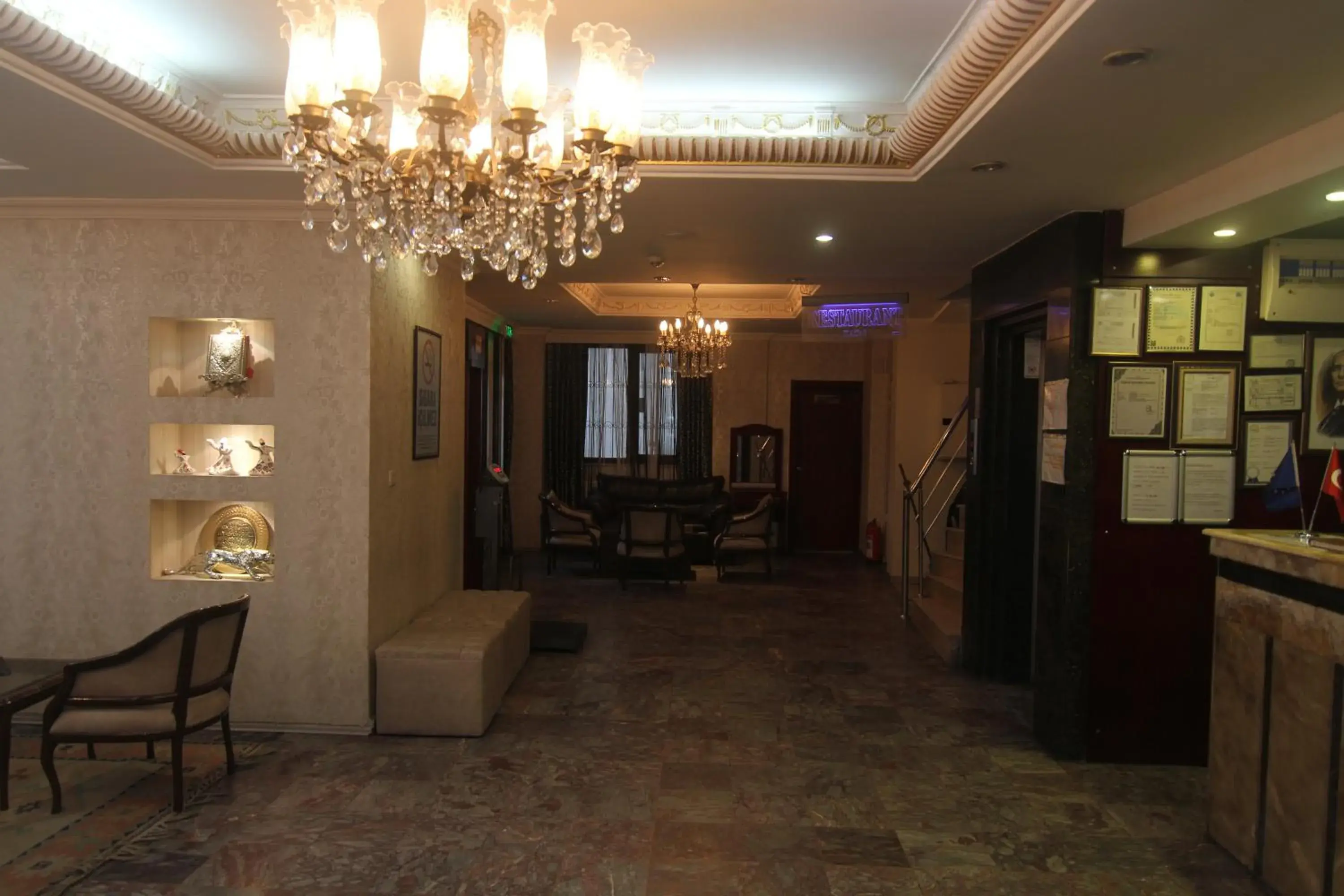 Lobby or reception, Restaurant/Places to Eat in Grand Liza Hotel