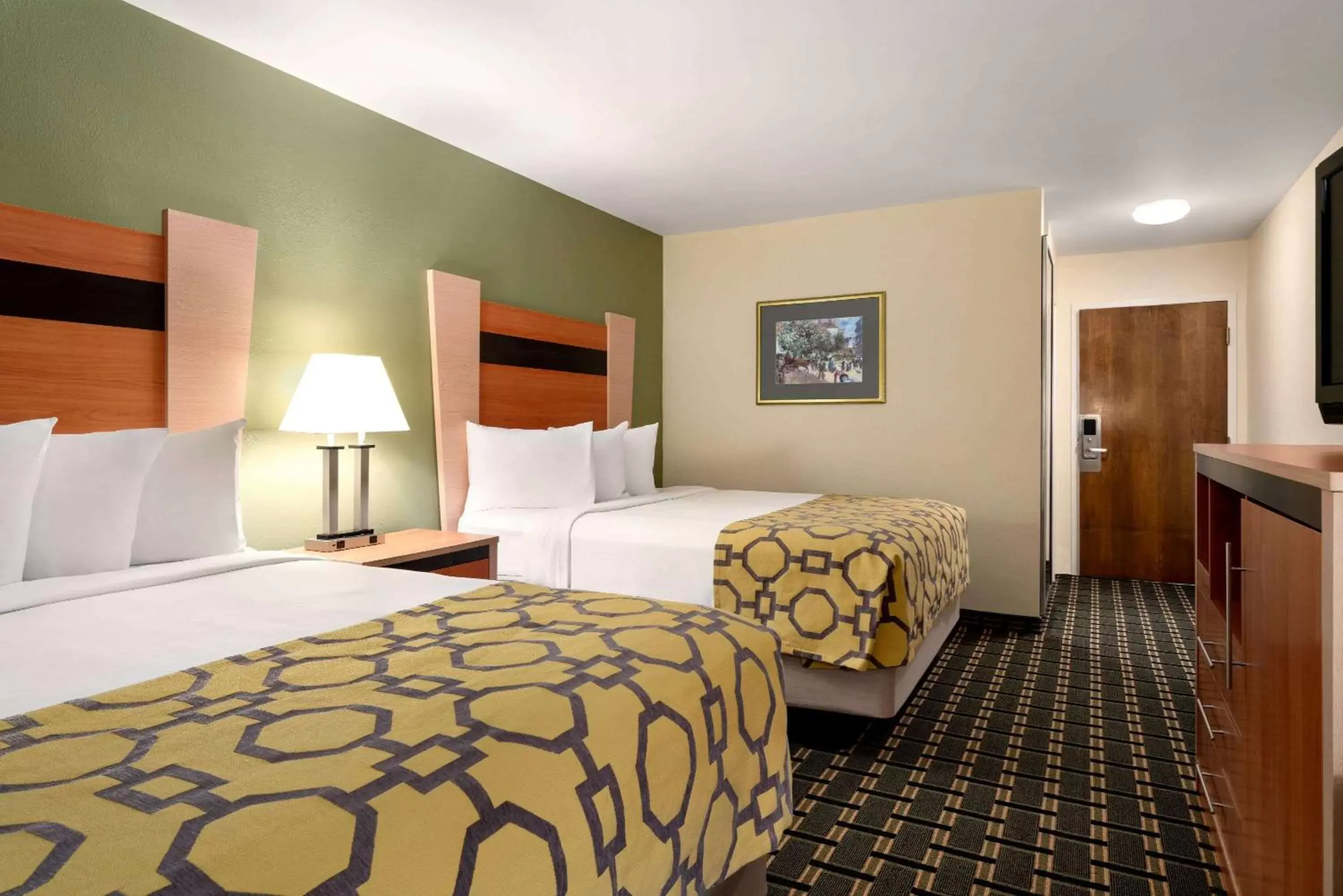 Bed in Baymont by Wyndham North Dartmouth Fall River Bed in Baymont by Wyndham North Dartmouth Fall River