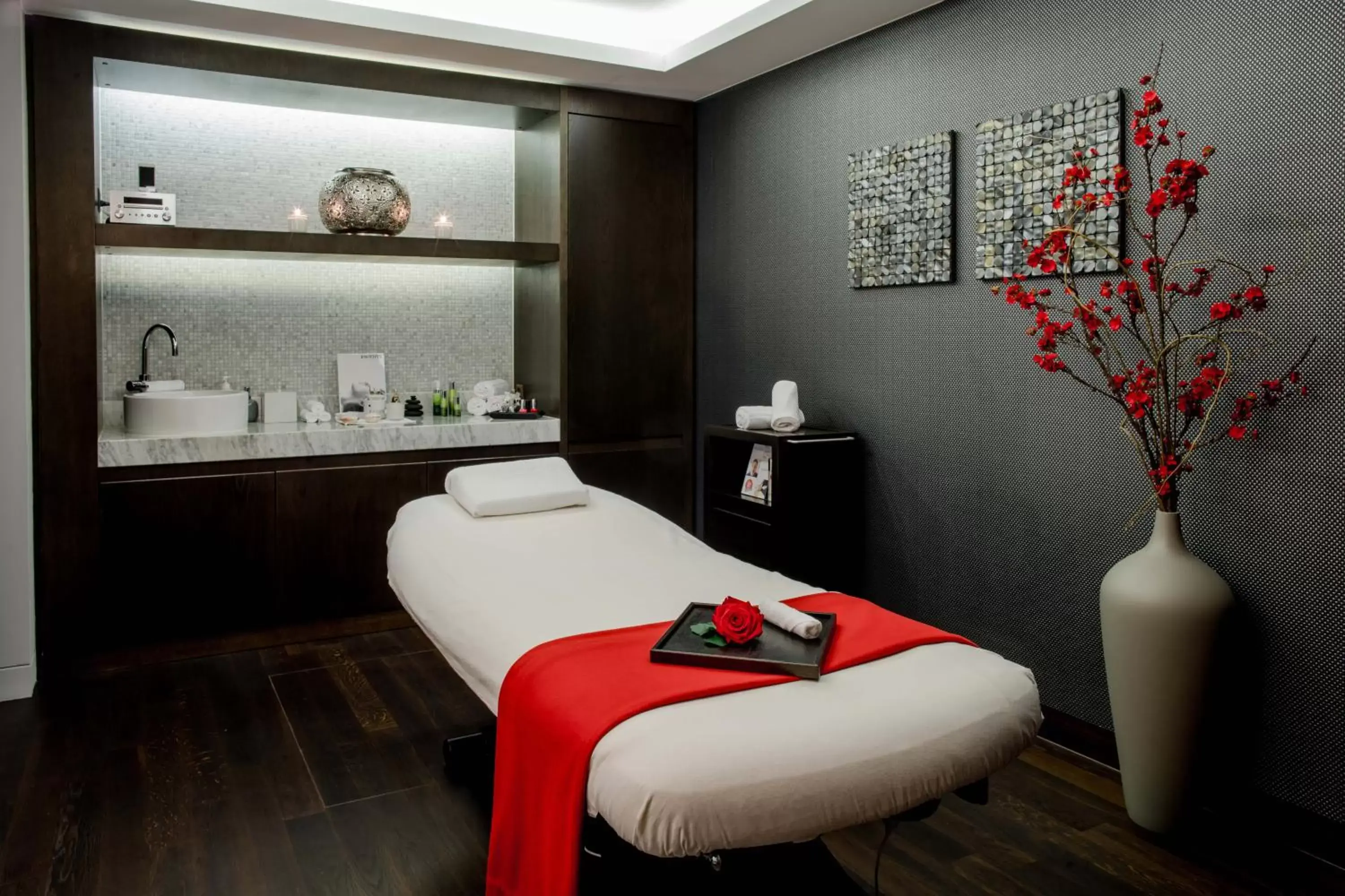 Massage, Spa/Wellness in Hotel Schweizerhof Bern & Spa