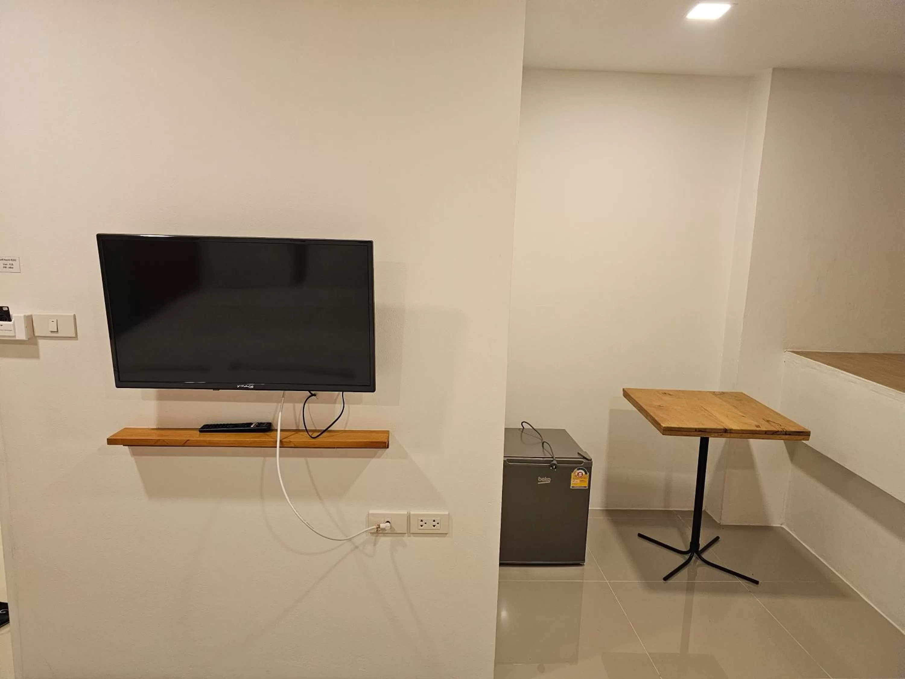 TV and multimedia in Sleepstation at Pratunam