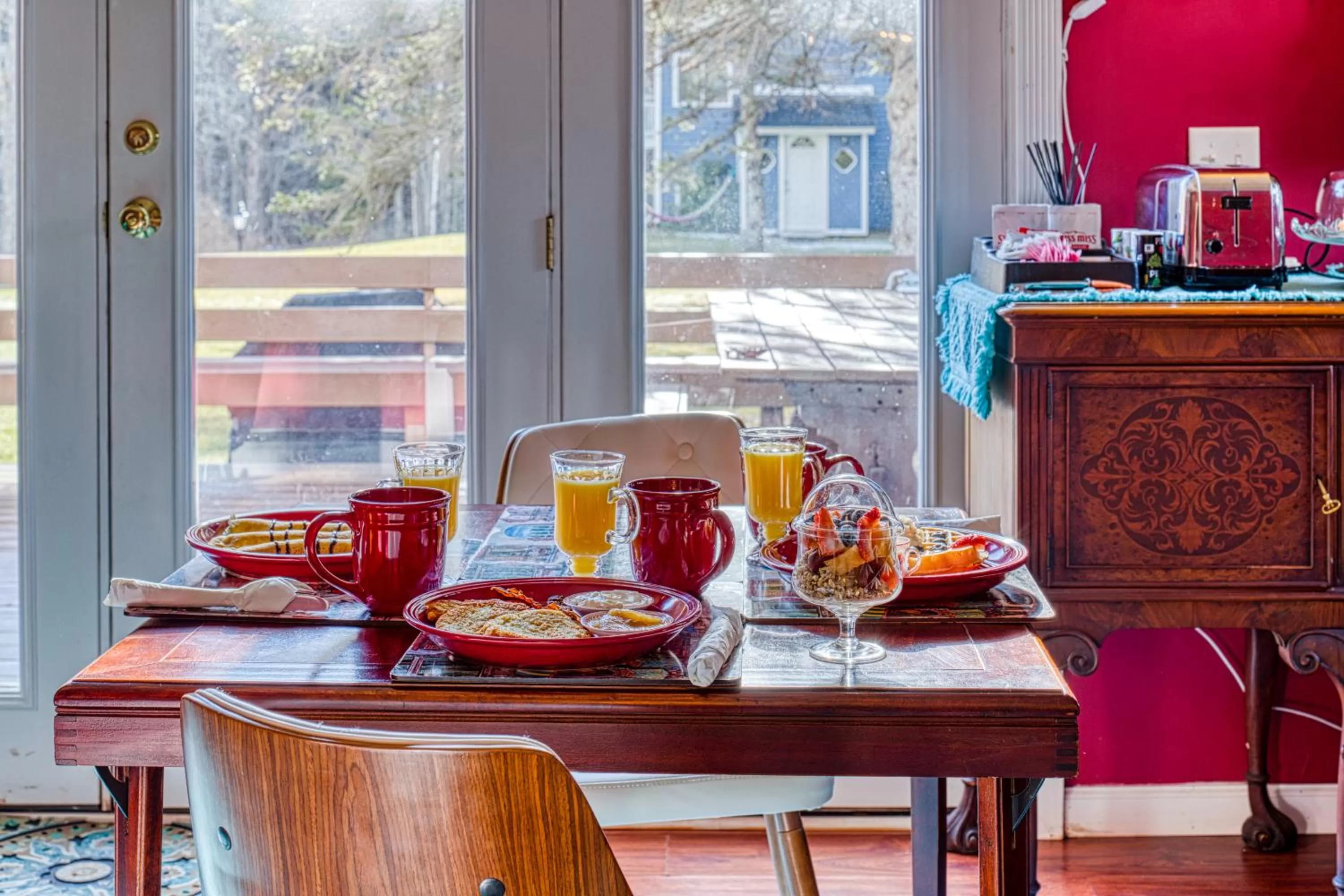 Food and drinks in Mountain Treasure Bed and Breakfast