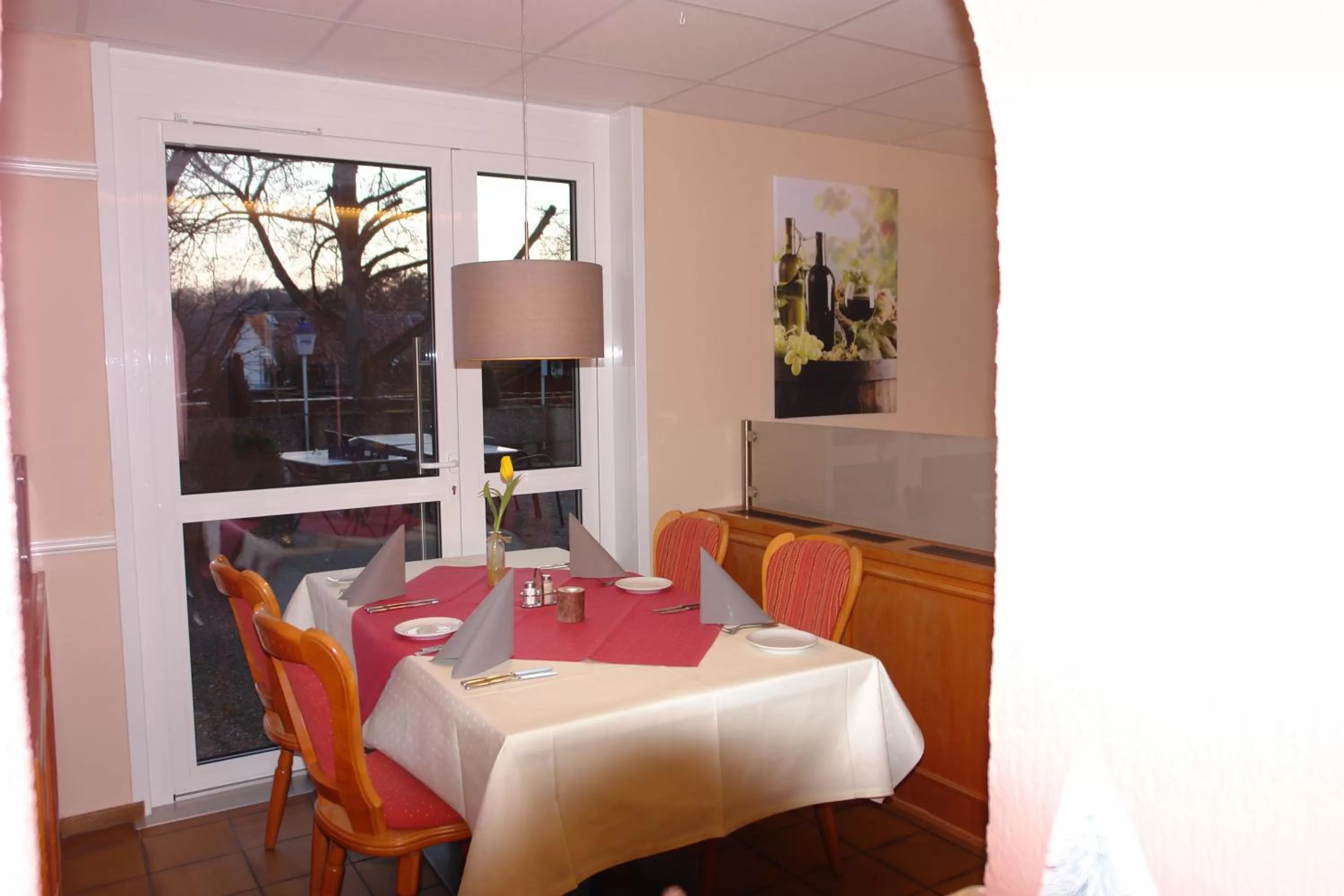 Restaurant/places to eat in Hotel-Restaurant Fröhlich