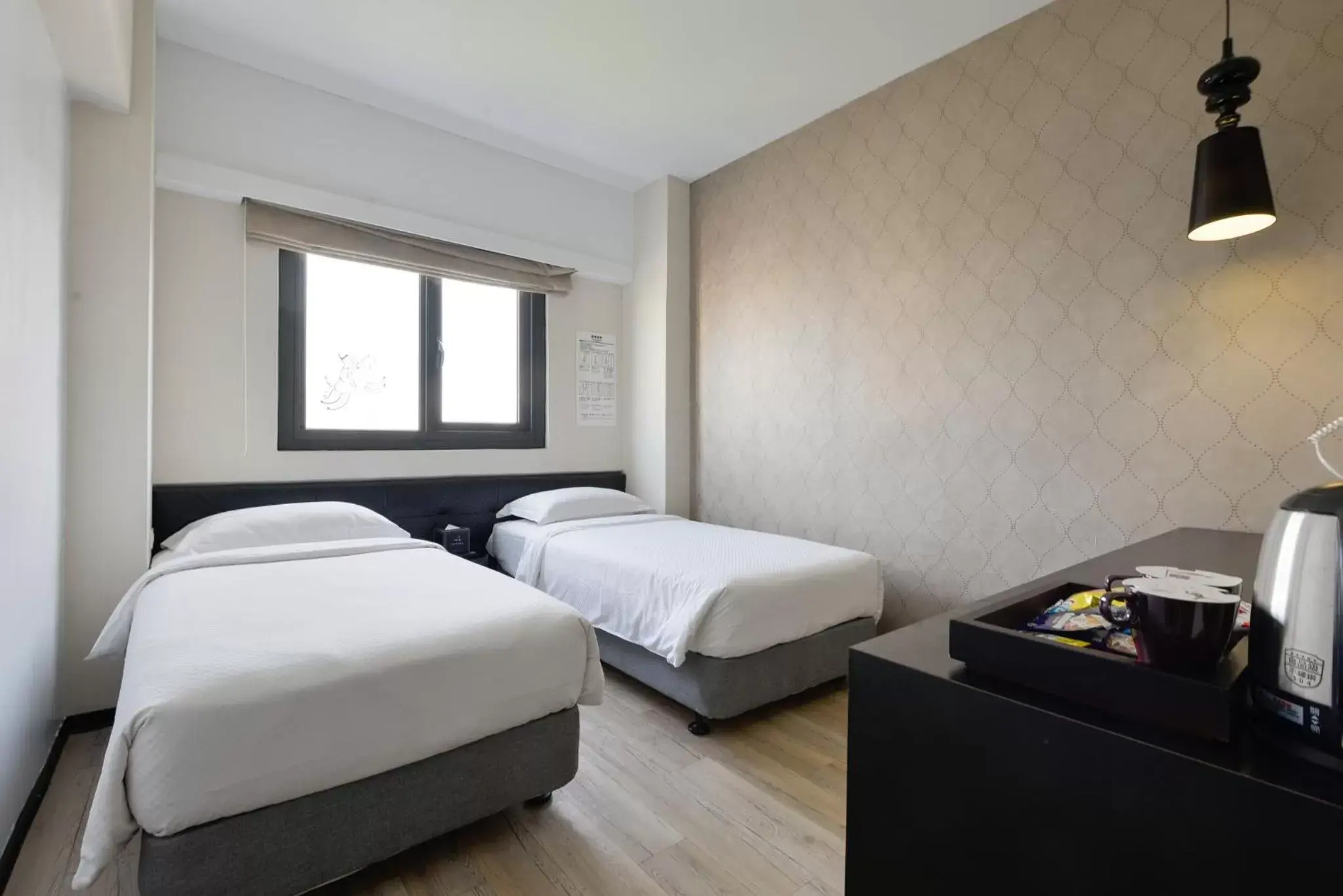Standard Twin Room in CHECK inn Express Kaohsiung Love River