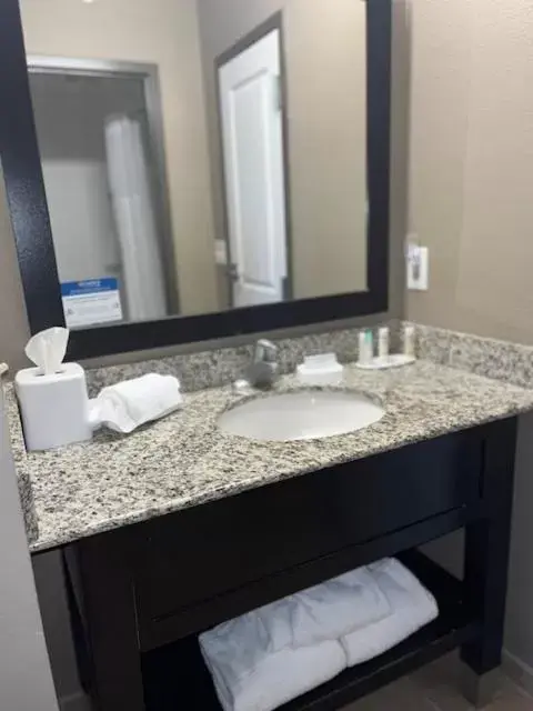 Bathroom in Comfort Inn & Suites