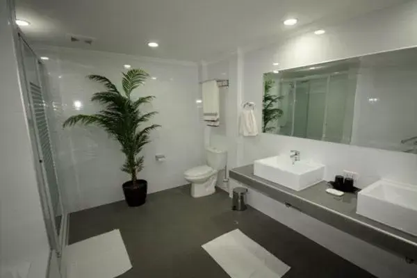 Bathroom in Hotel Royal Amsterdam