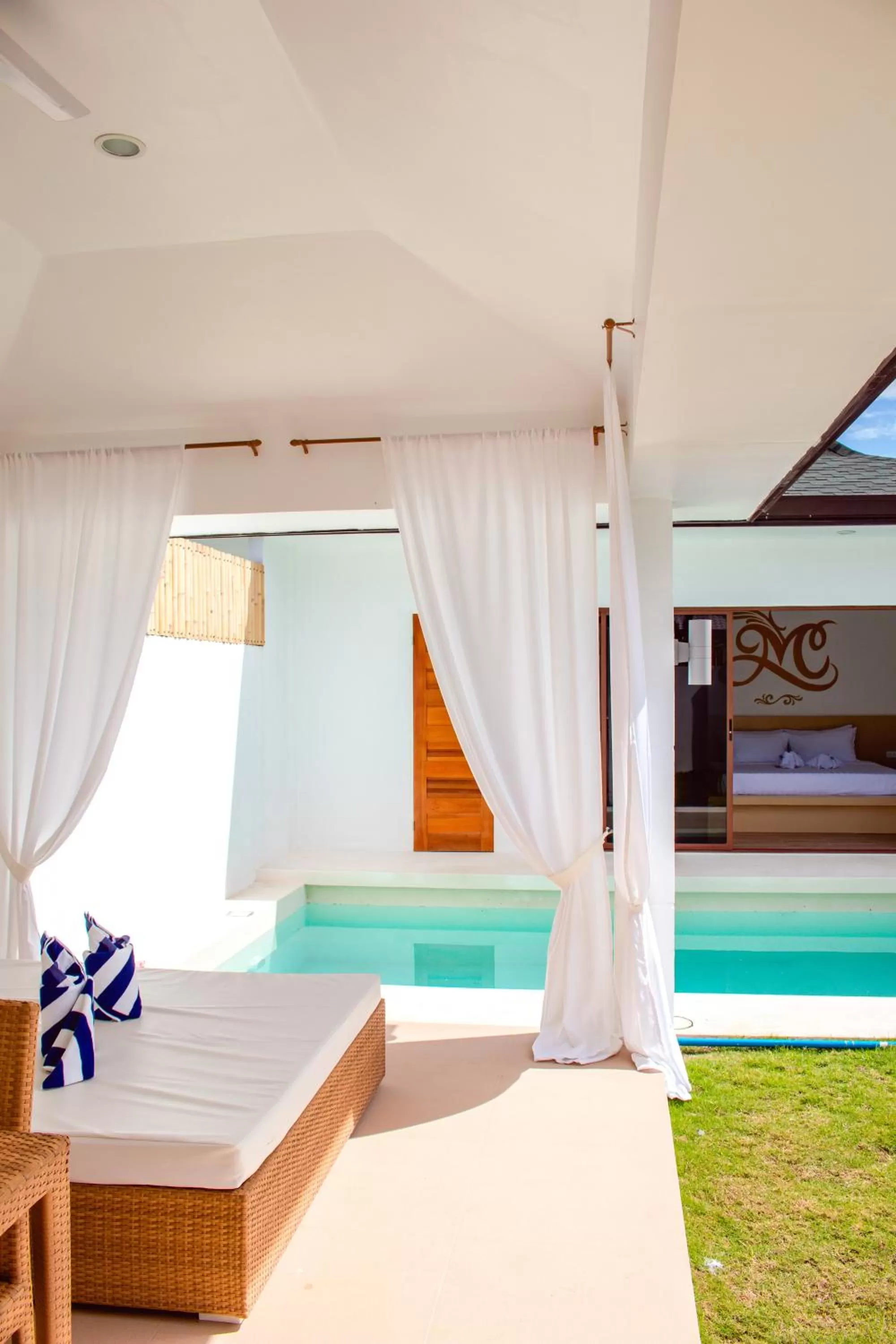 Patio, Bed in Montecarlo Villas Panglao