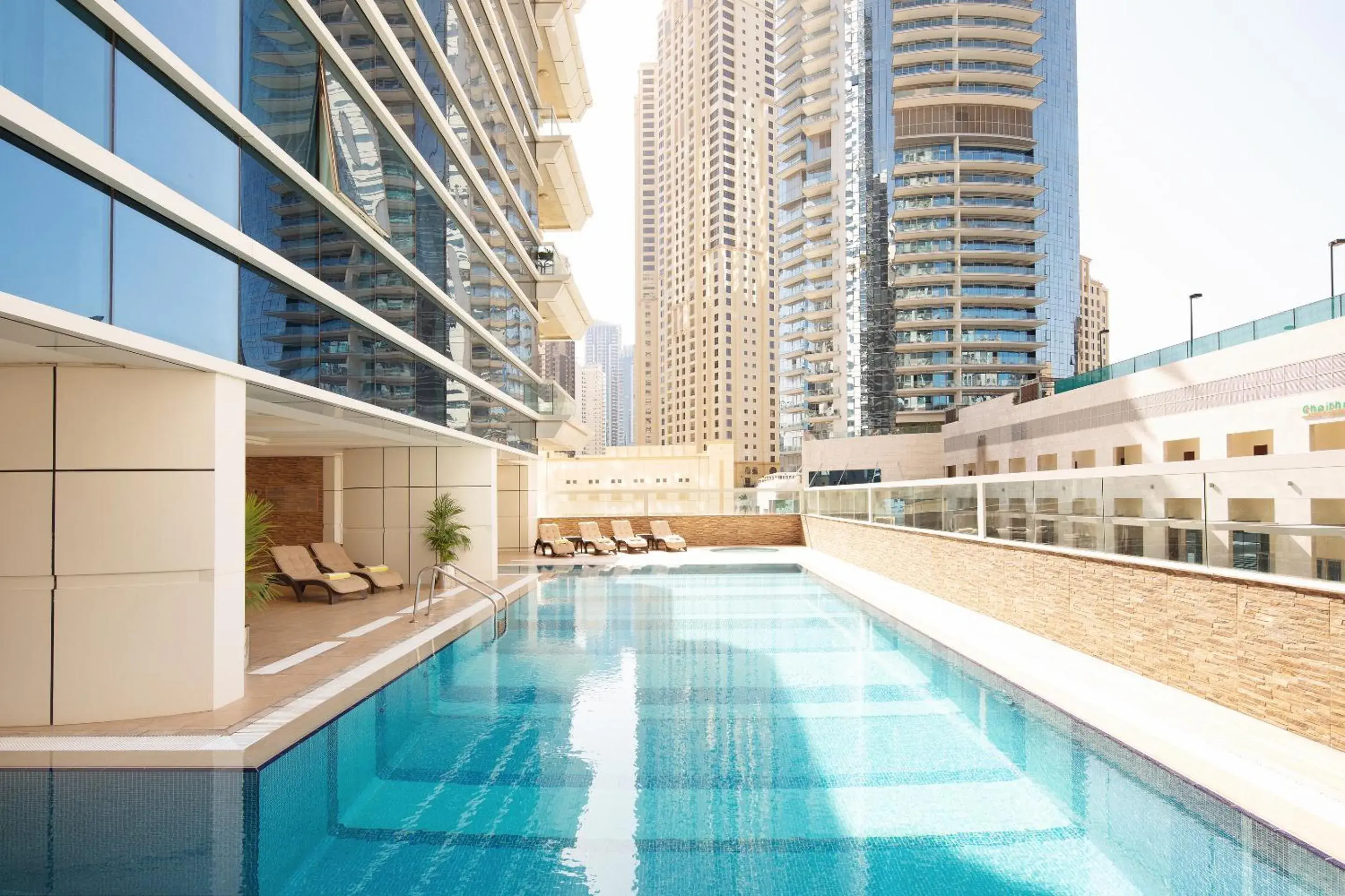 Swimming Pool in Barceló Residences Dubai Marina
