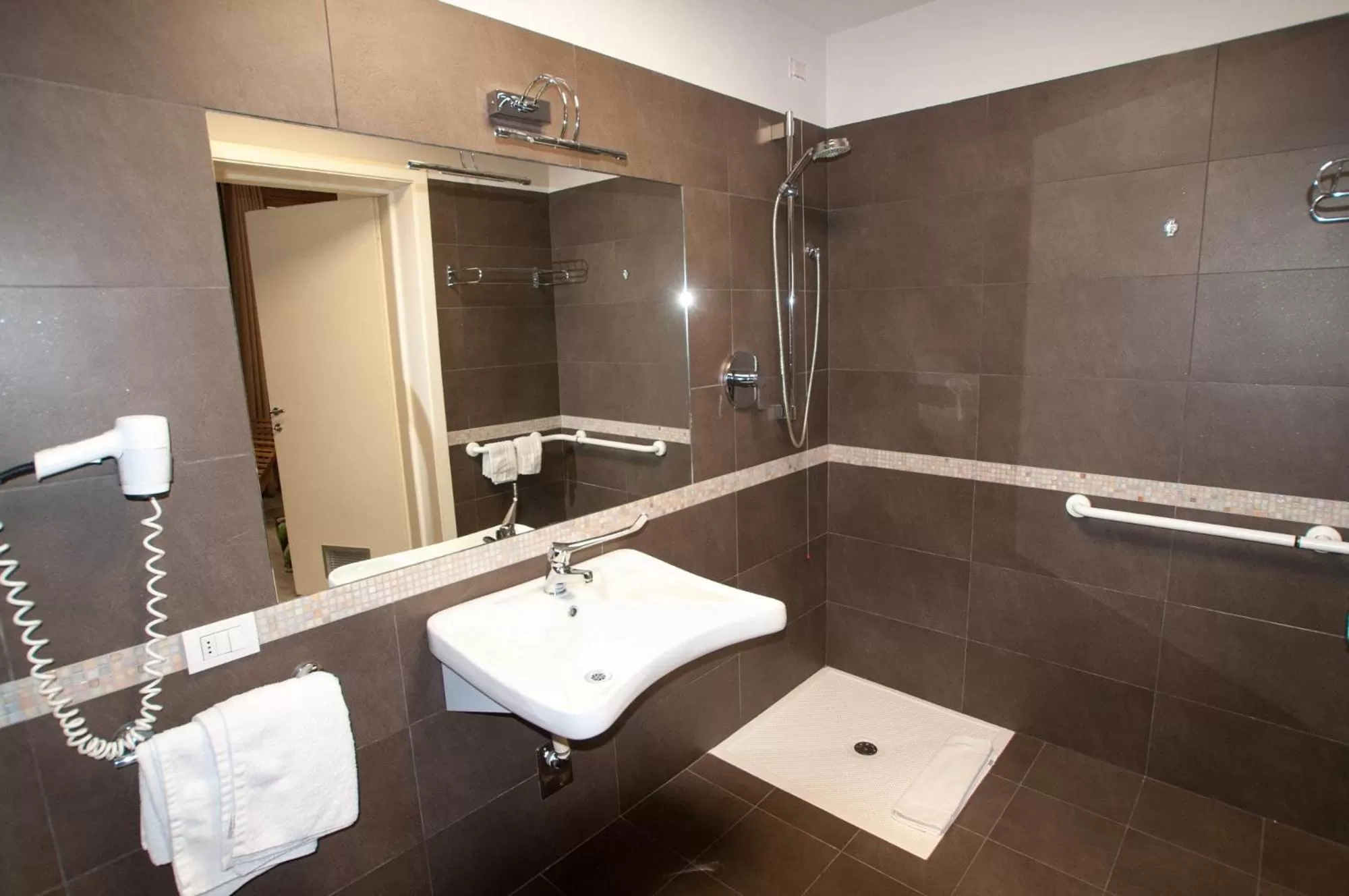 Bathroom in Hotel Ca' di Gali