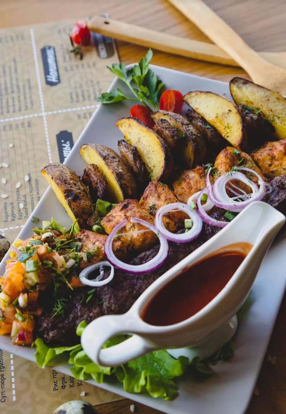 Food and drinks in Golden Palace