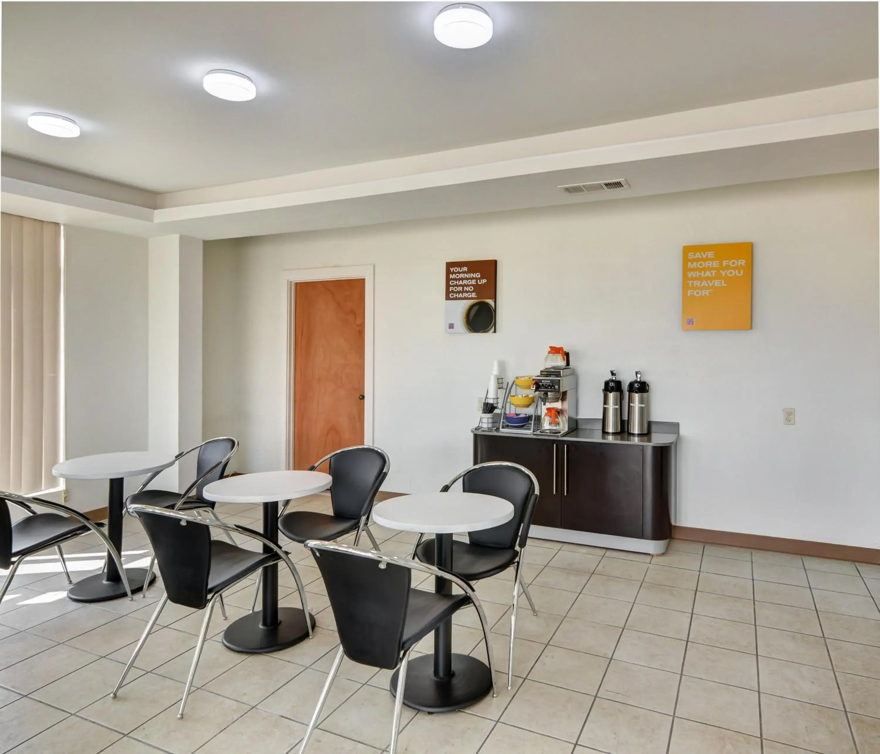 Lobby or reception in Motel 6-Lindale, TX
