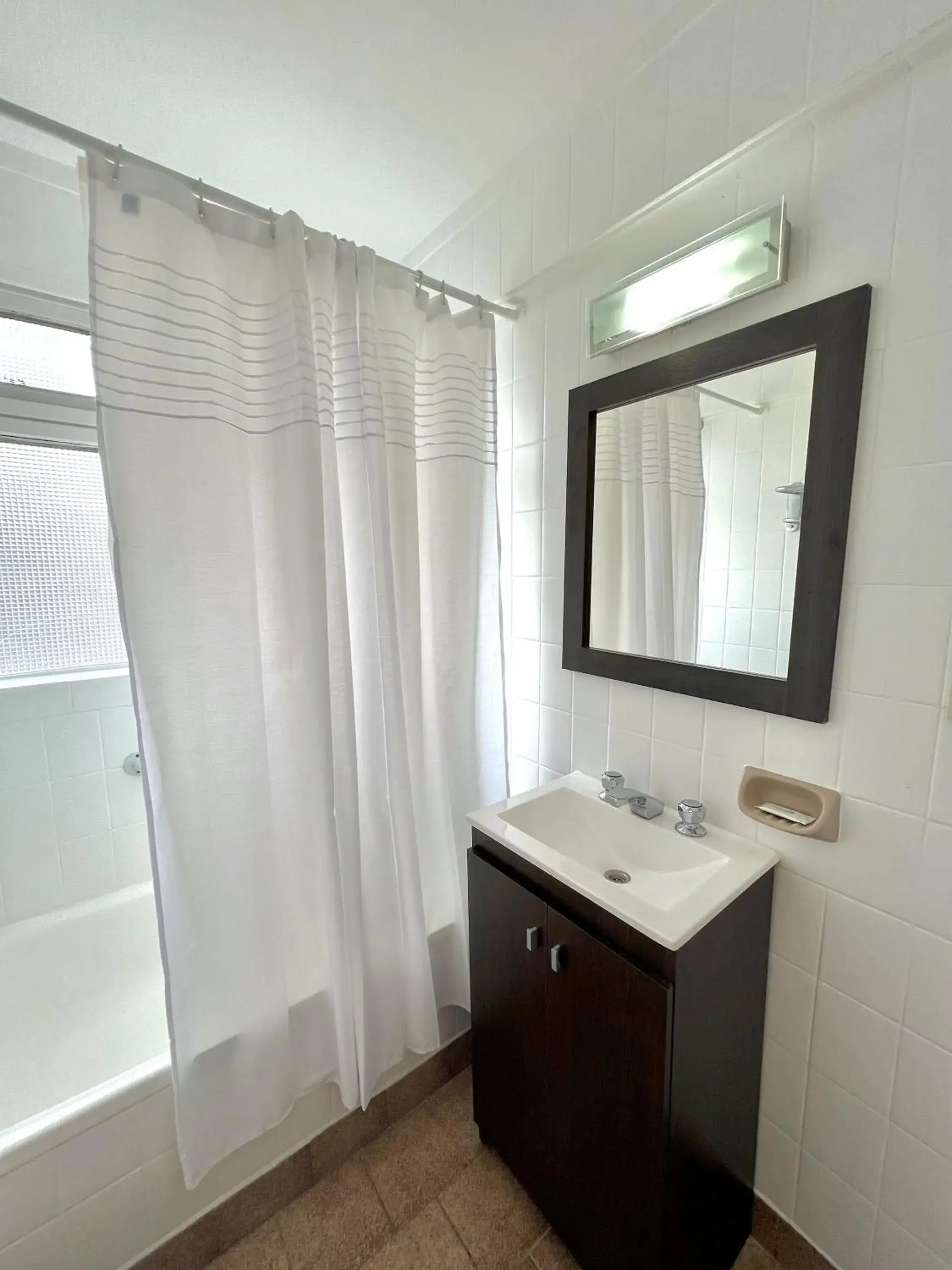 Bathroom in Golf Tower Suites & Apartments