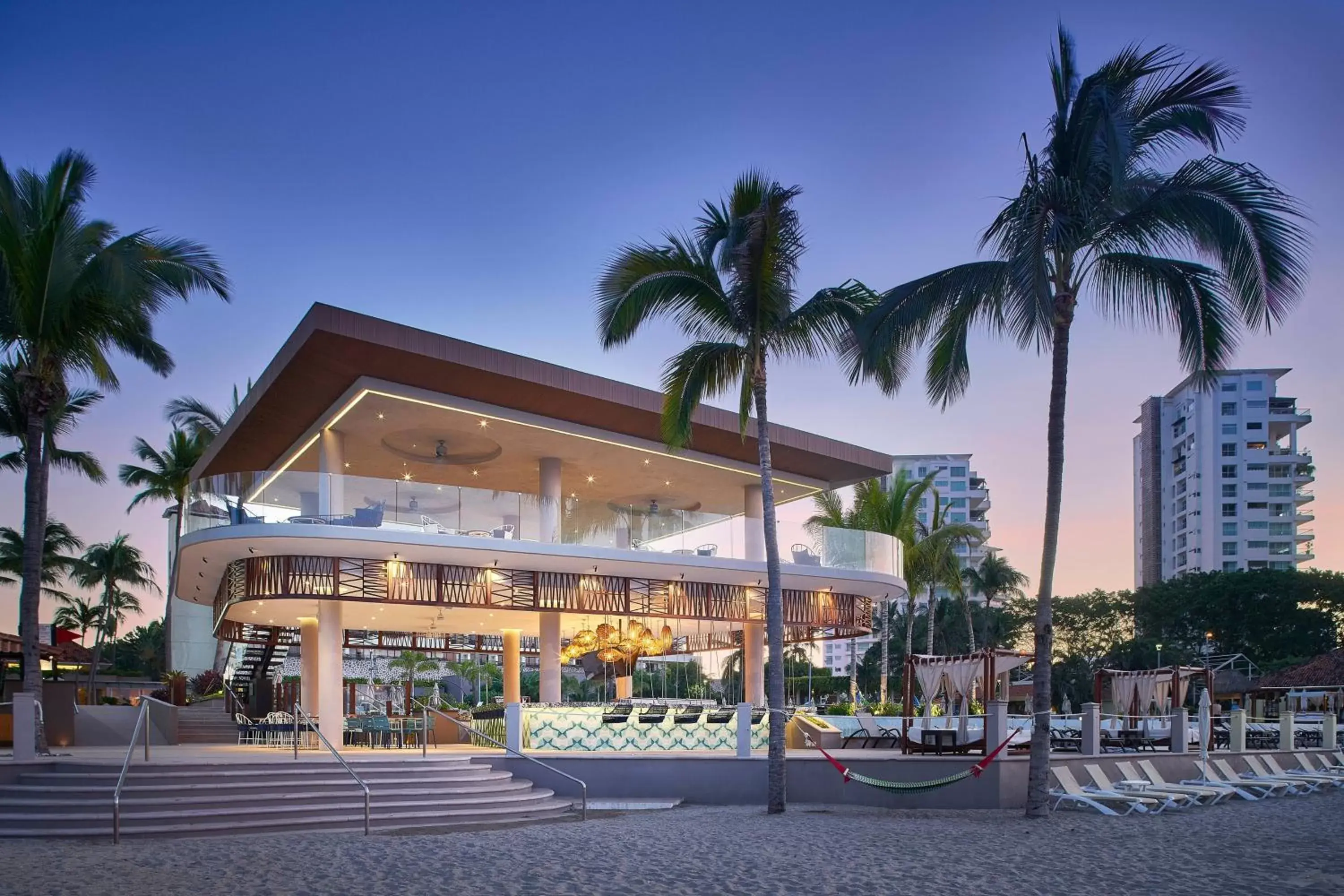 Restaurant/places to eat, Property Building in Marriott Puerto Vallarta Resort & Spa