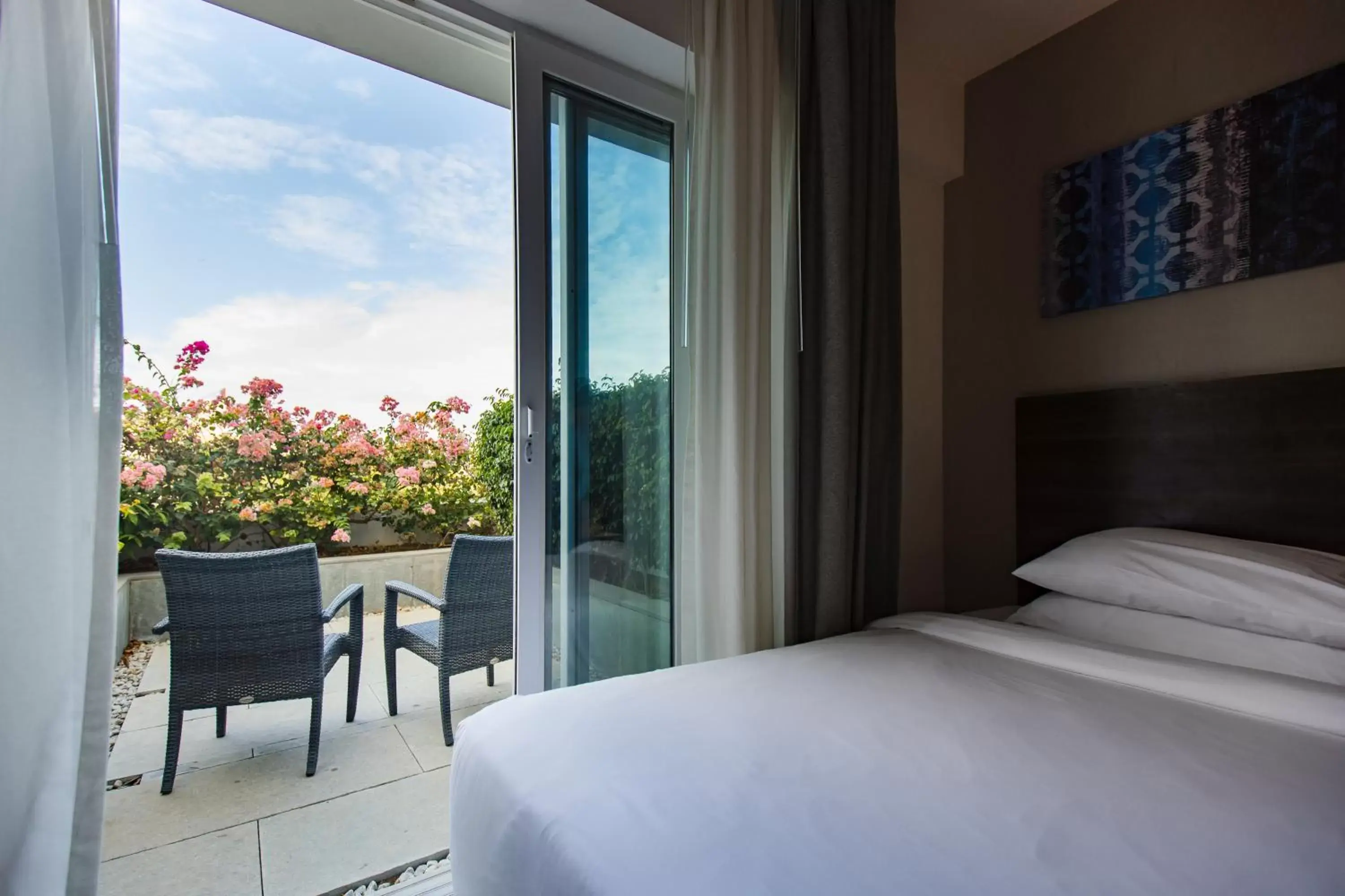 Balcony/Terrace, Bed in The Residency Towers, Rameswaram Balcony/Terrace, Bed in The Residency Towers, Rameswaram