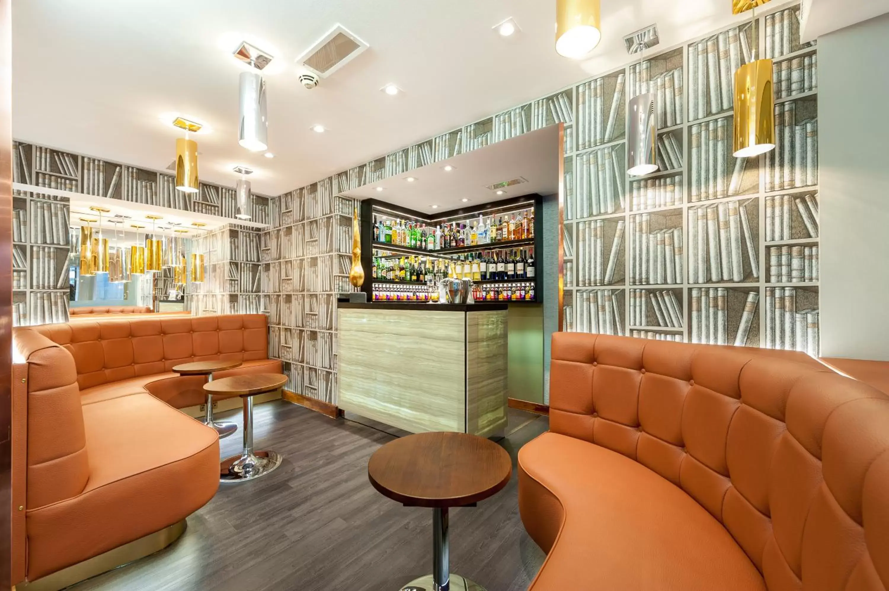 Lounge or bar, Lounge/Bar in Mercure London Paddington Hotel