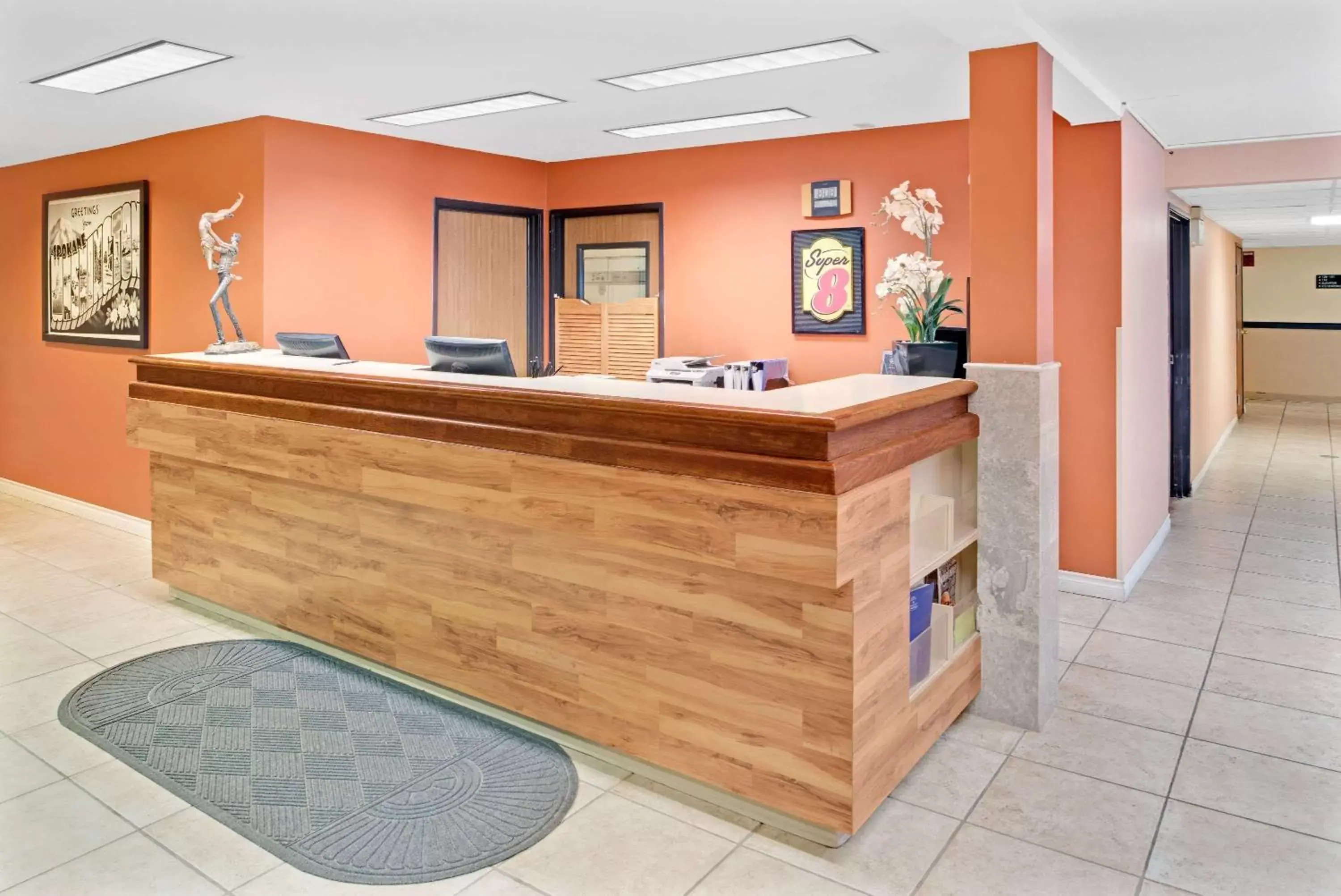 Lobby or reception, Lobby/Reception in Super 8 by Wyndham Spokane/West