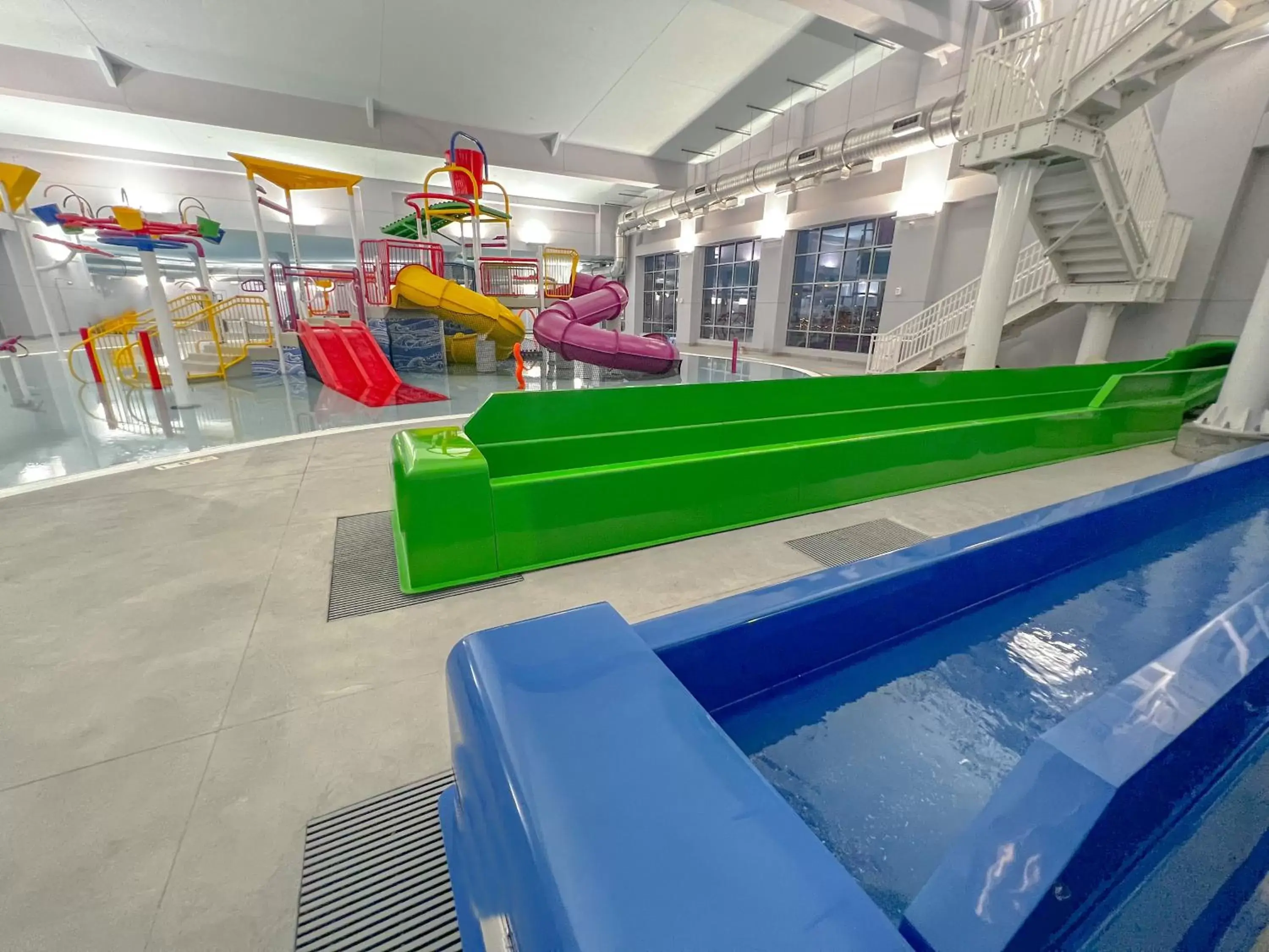 Aqua park, Swimming Pool in Crowne Plaza - Kearney, an IHG Hotel