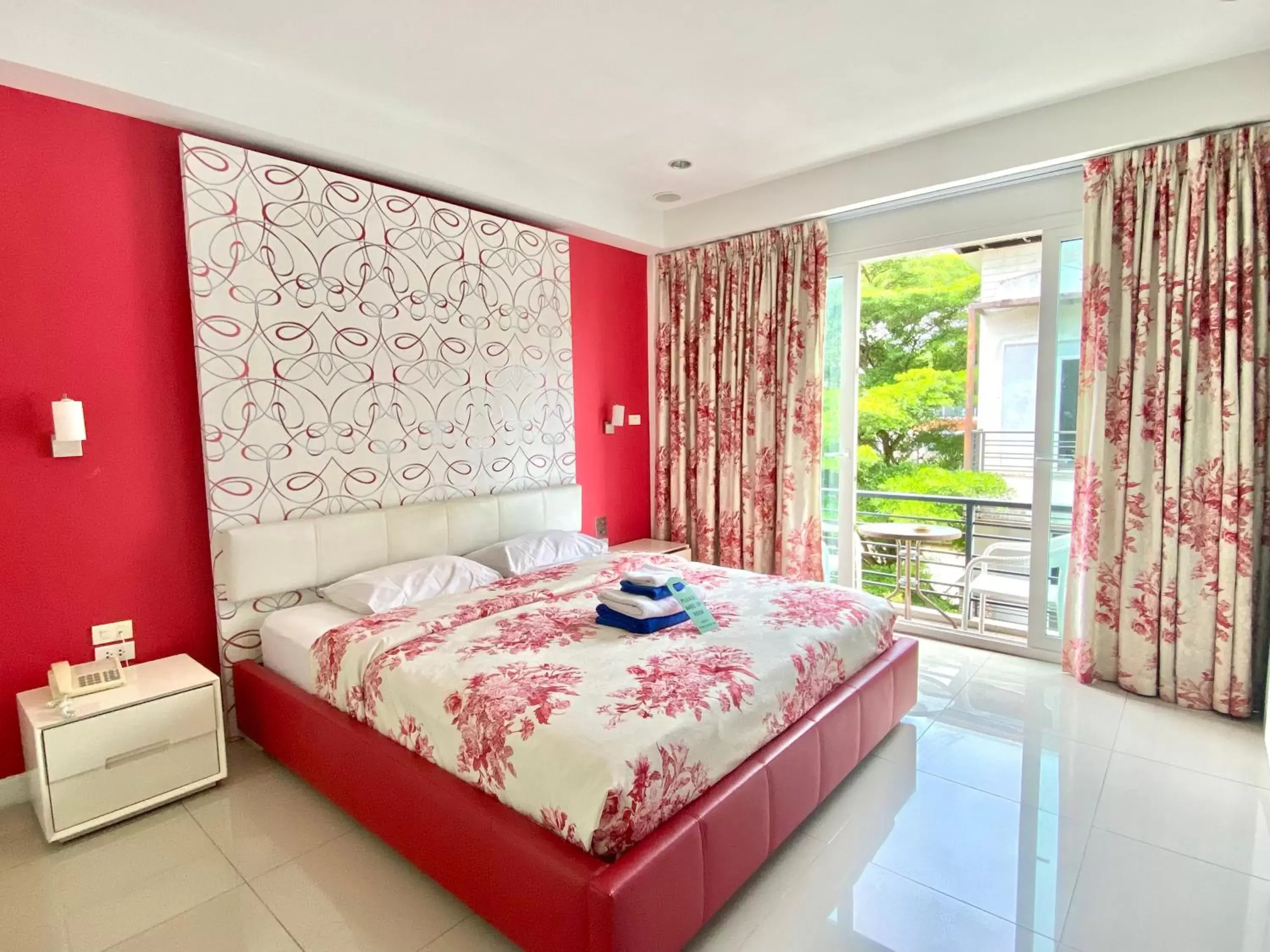 Bed in Access Inn Pattaya Bed in Access Inn Pattaya