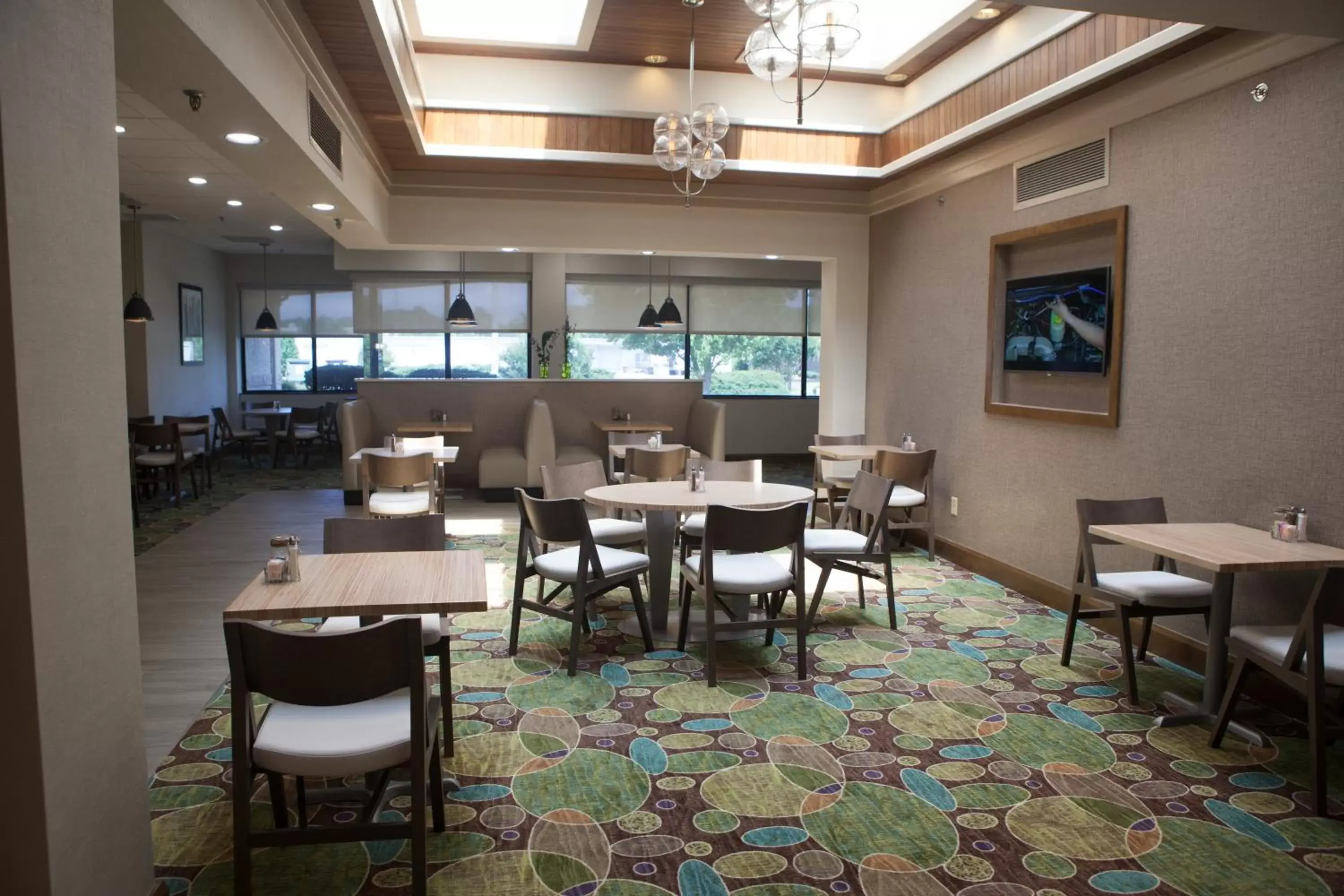 Lounge or bar, Restaurant/Places to Eat in Holiday Inn Greenville, an IHG Hotel