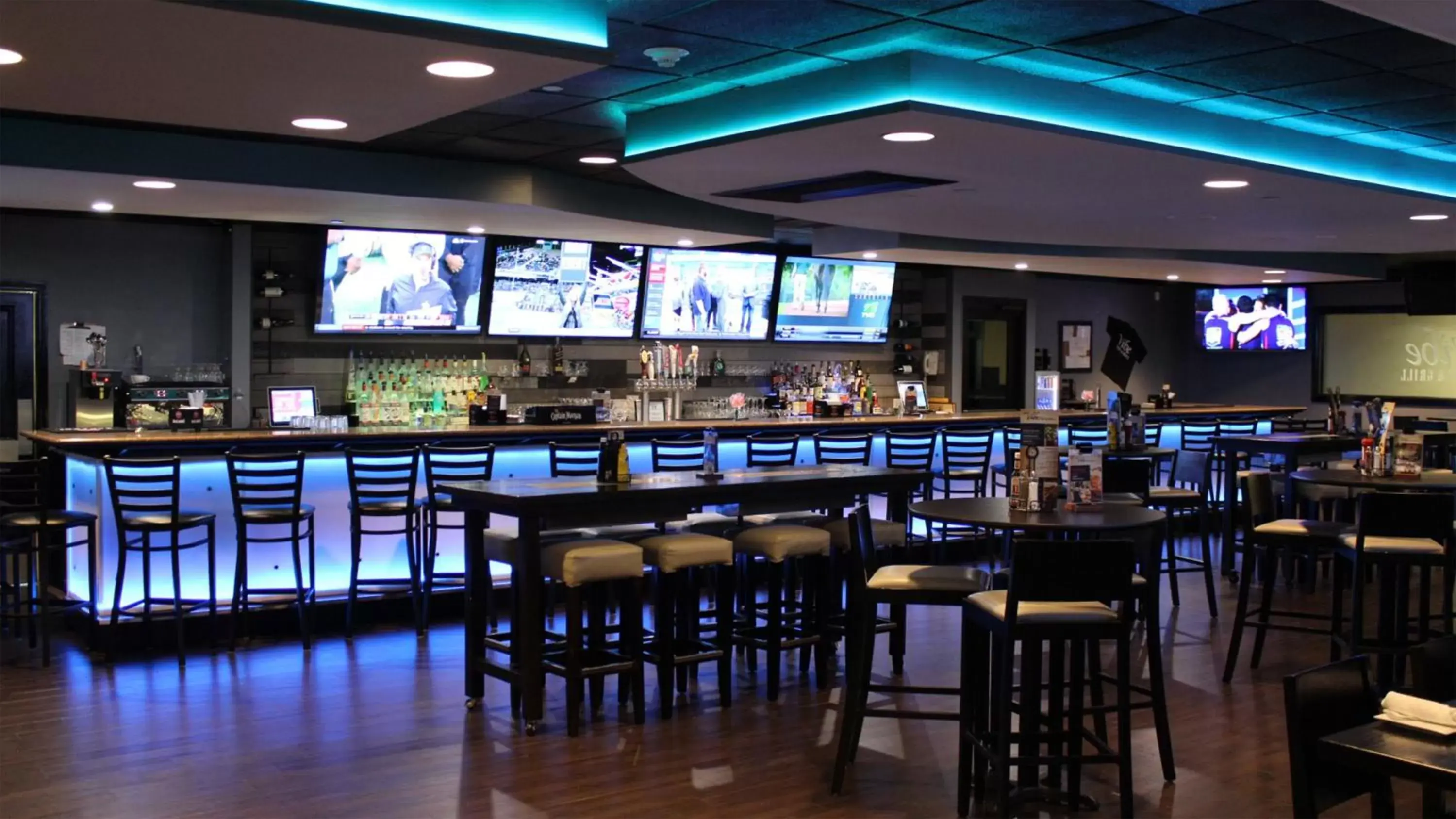 Restaurant/Places to Eat in Holiday Inn Hazlet, an IHG Hotel