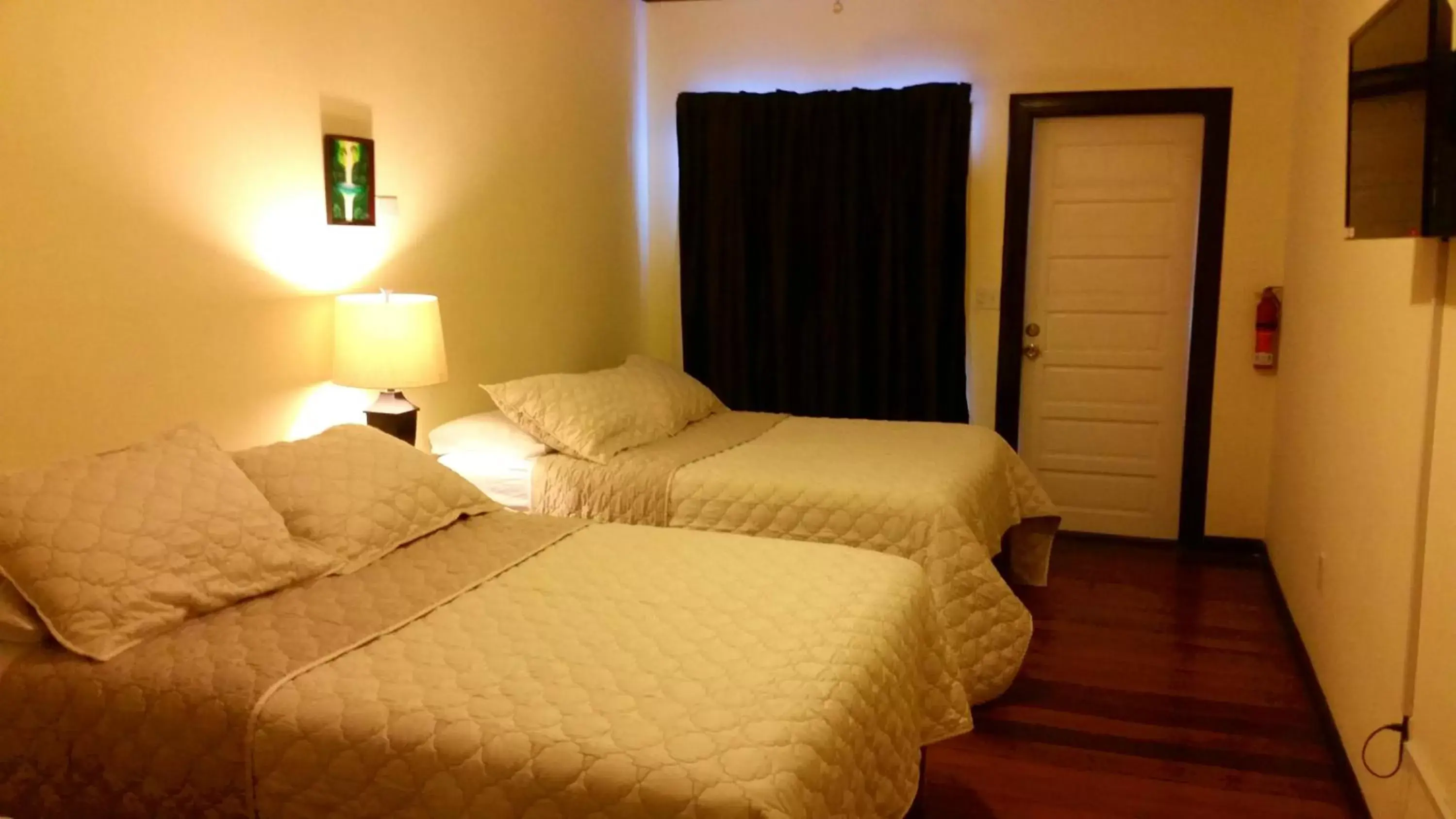Bedroom, Bed in Ocean Tide Beach Resort