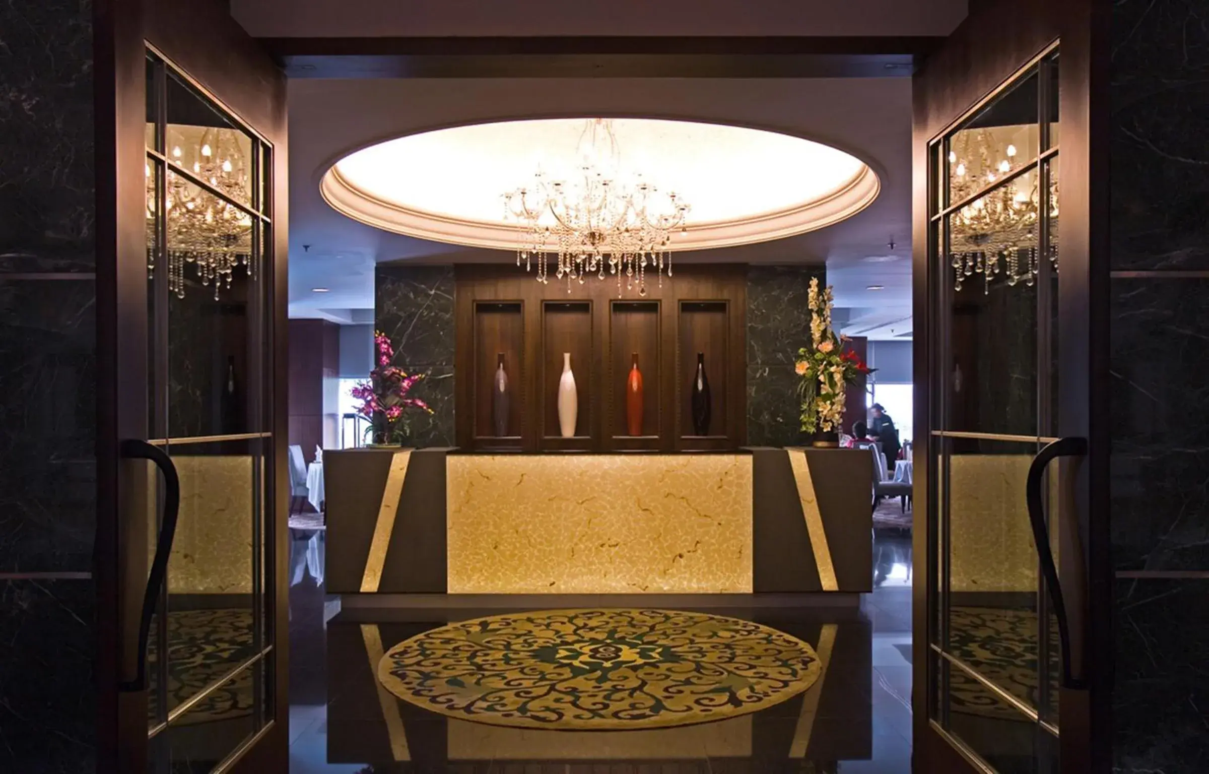 Restaurant/places to eat, Lobby/Reception in Lotte Hotel Saigon