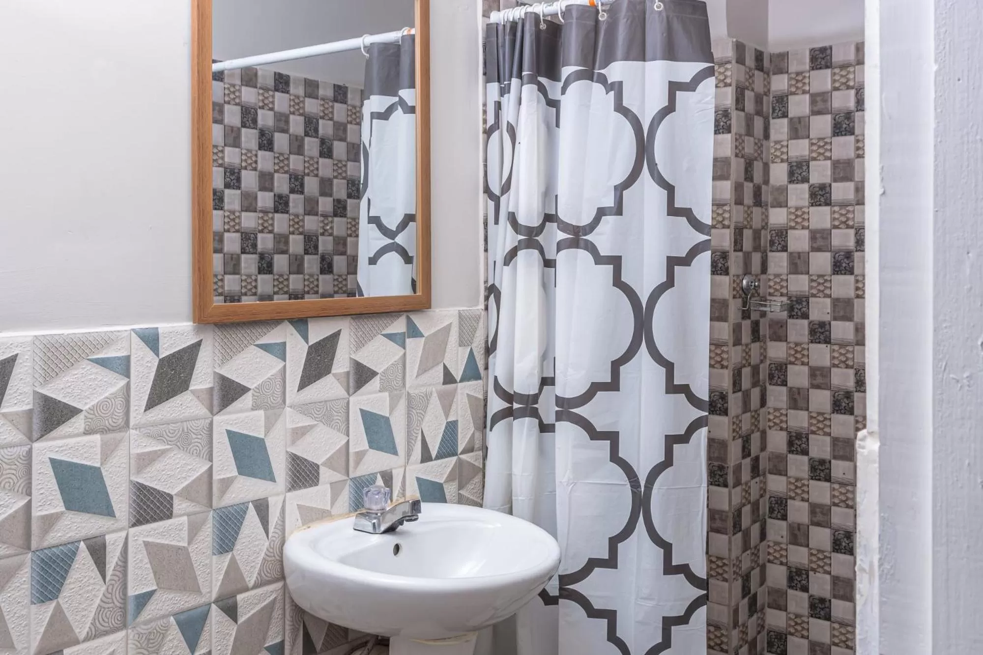 Bathroom in Otoya 1907 Hotel