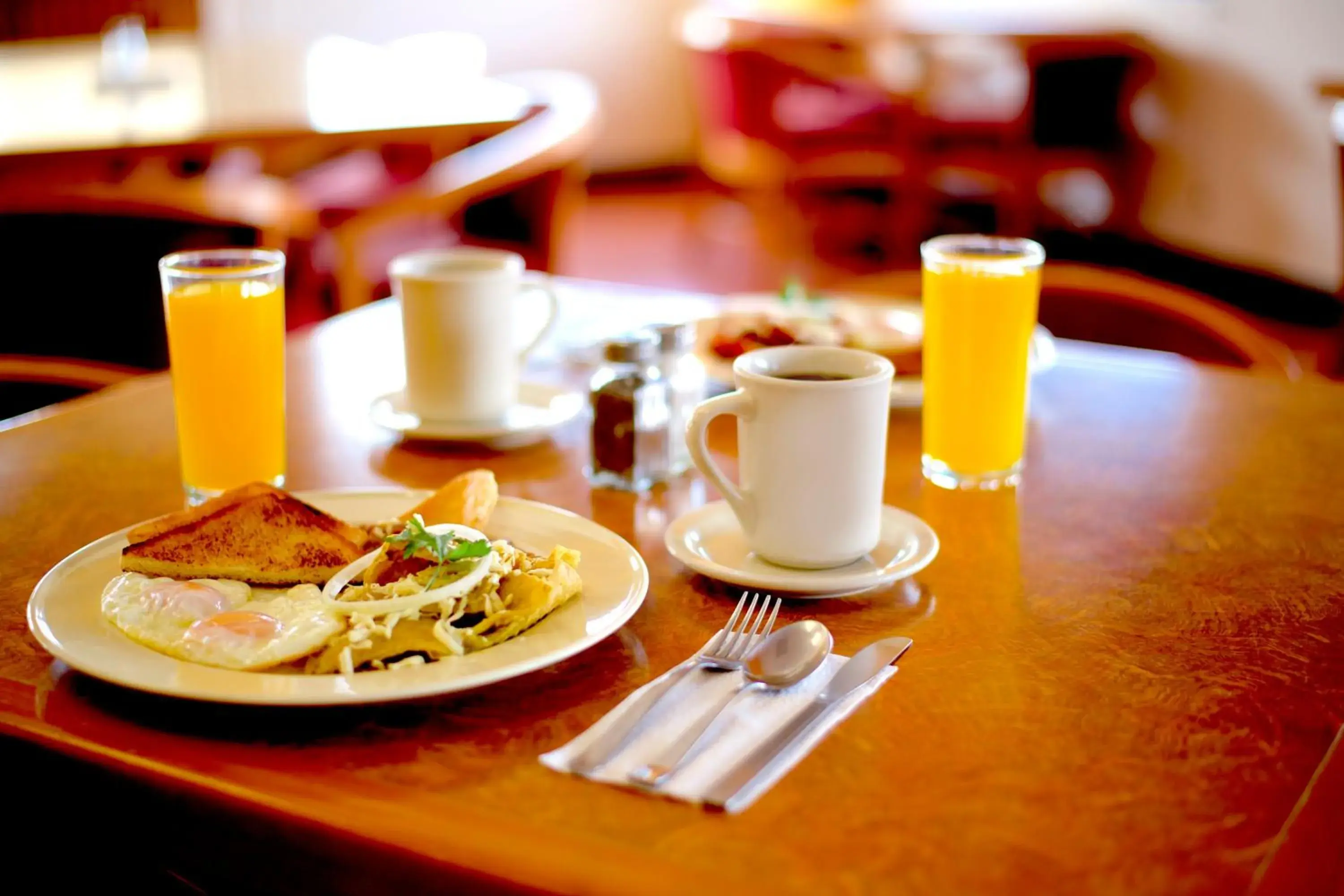 Breakfast in Hotel Consulado Inn