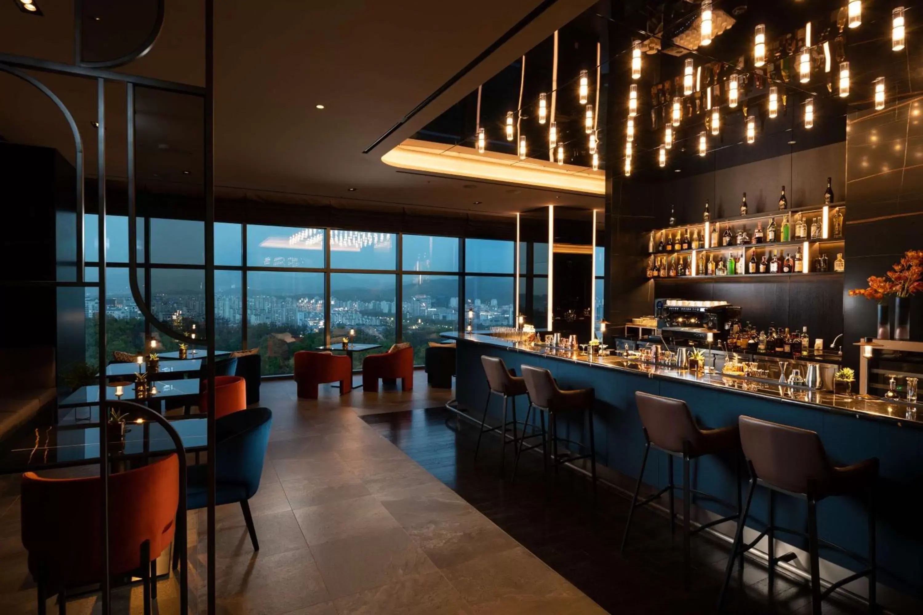Lounge or bar, Lounge/Bar in DoubleTree By Hilton Seoul Pangyo