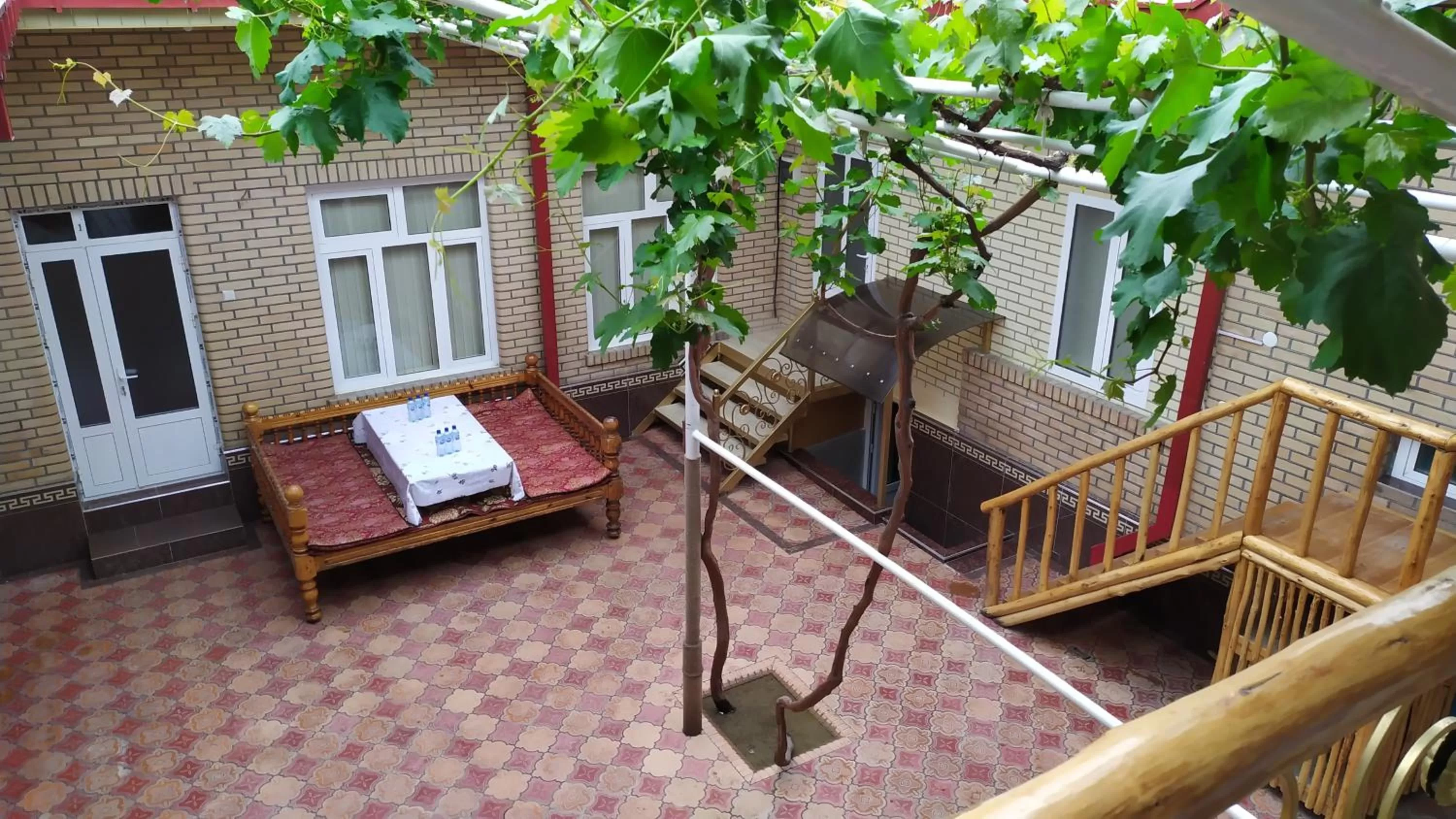 Alisher B&B Chorbog'