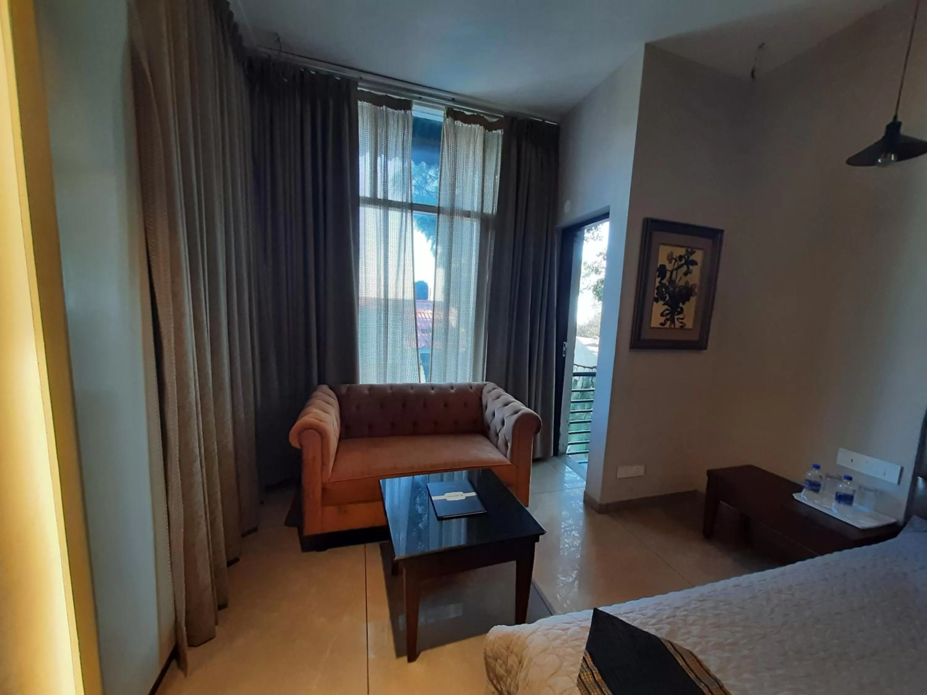 Balcony/Terrace, Bed in Hotel Kasauli Regency Stags Not Allowed