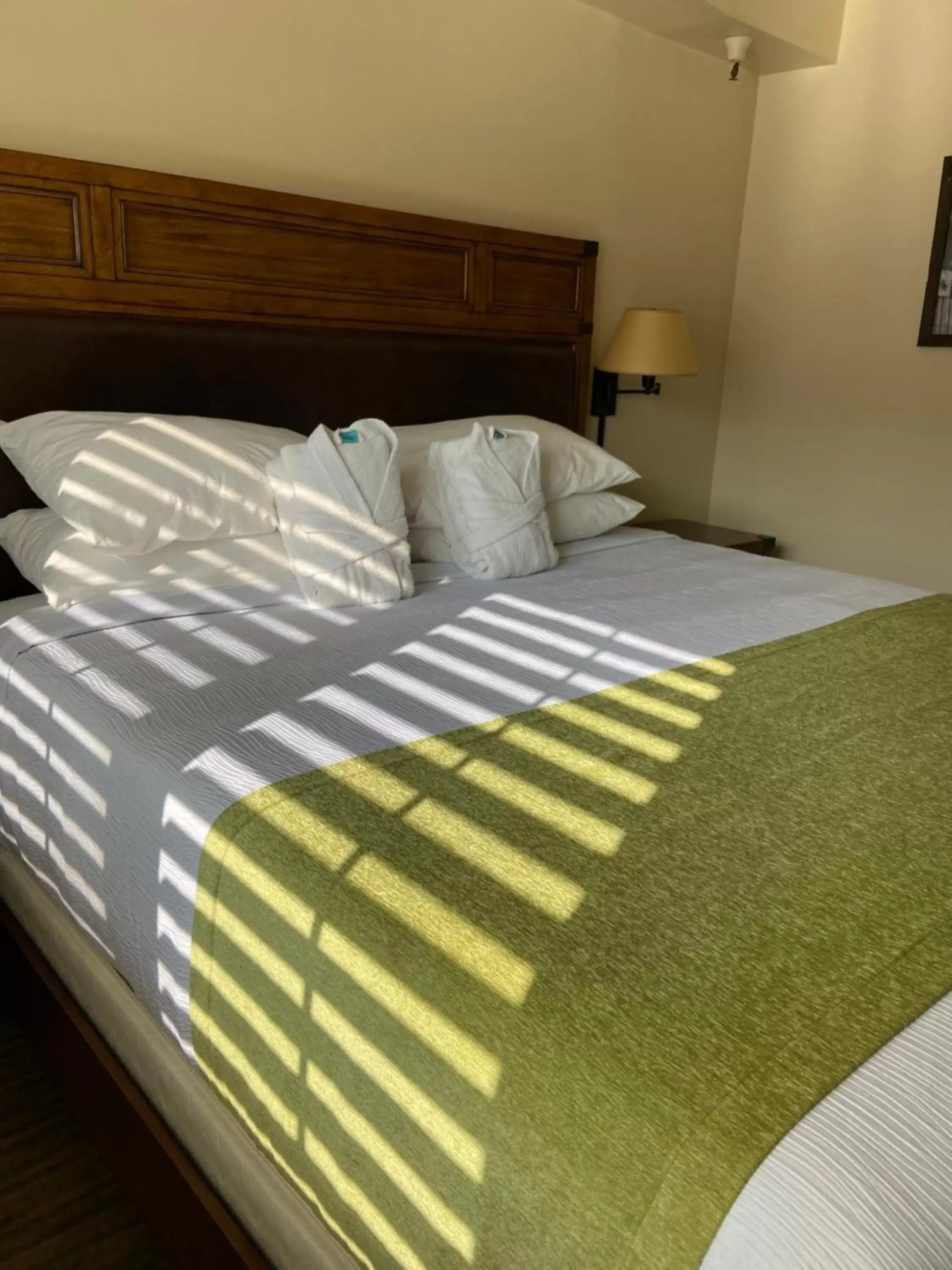 Bed, Room Photo in GetAways at Park Regency Resort