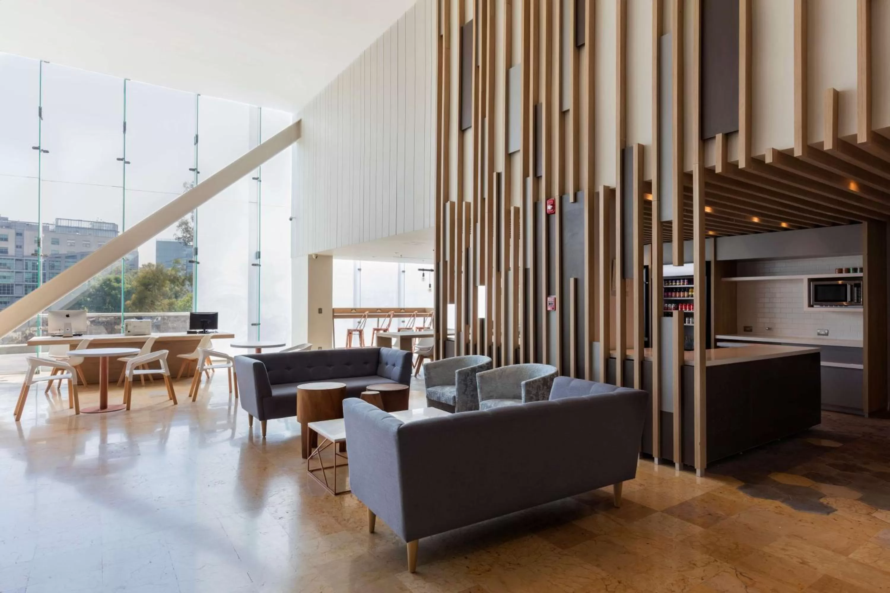Lobby or reception in Hilton Garden Inn Mexico City Santa Fe